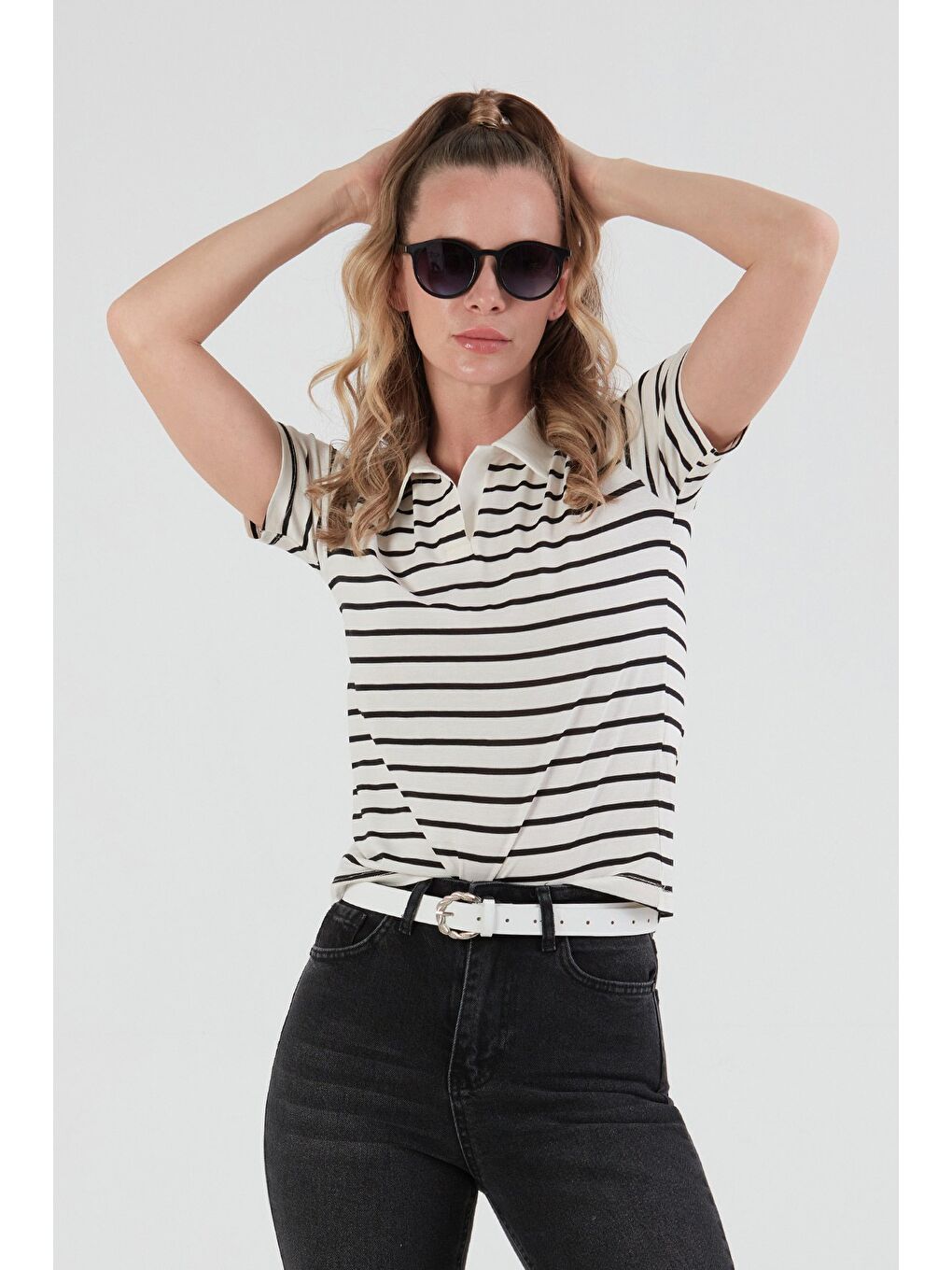 Siyah Çizgili polo Yaka Tişört