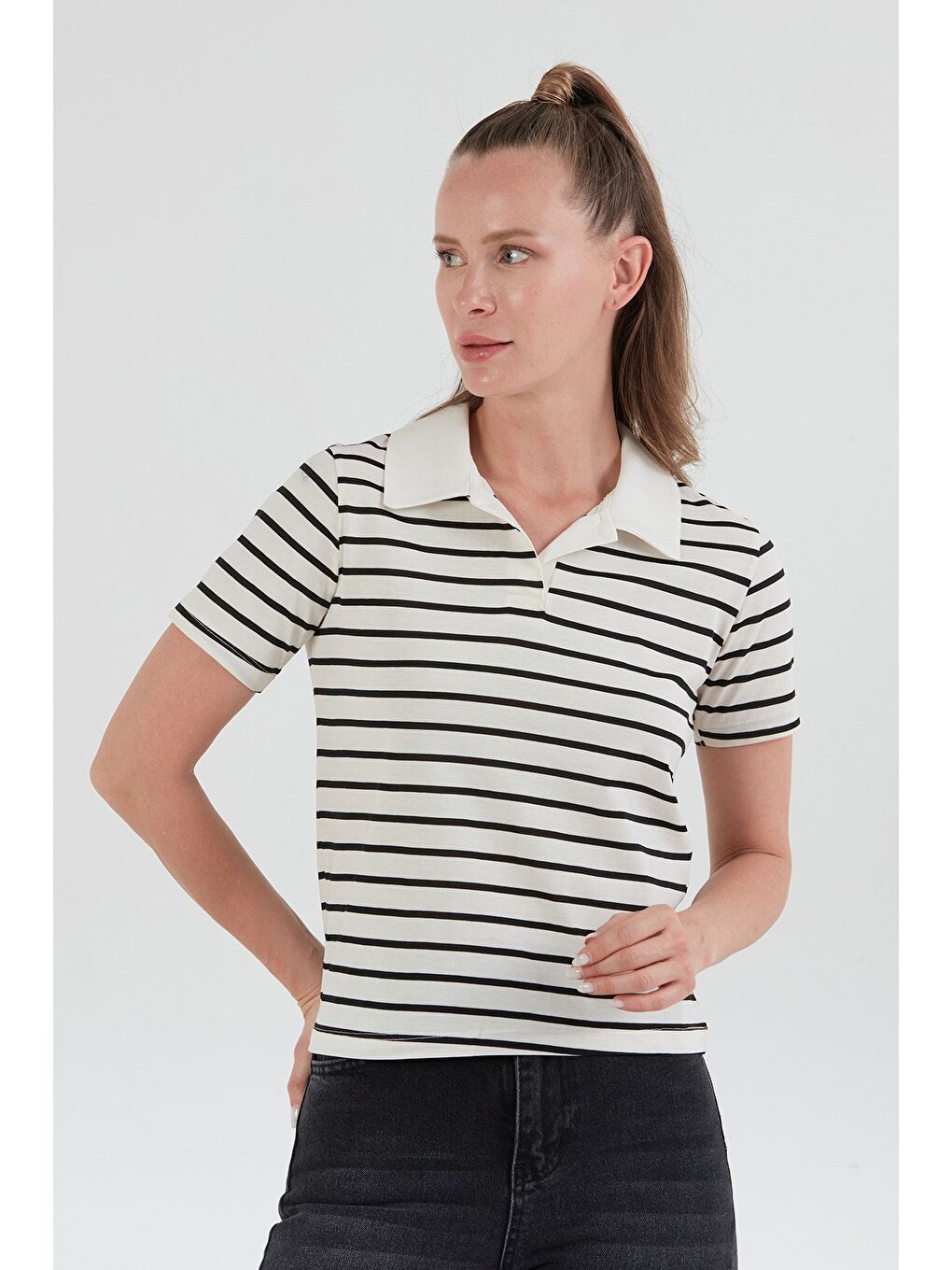 Siyah Çizgili polo Yaka Tişört-2