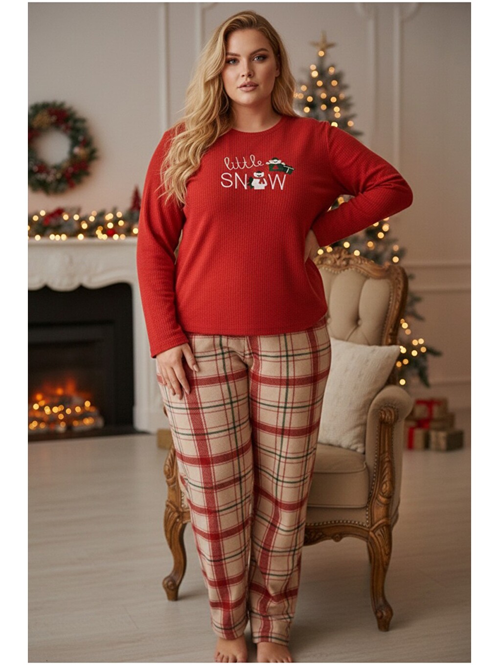 Kırmızı Nakışlı Büyük Beden Polar Kışlık Örme Pijama Takım 25222579-1