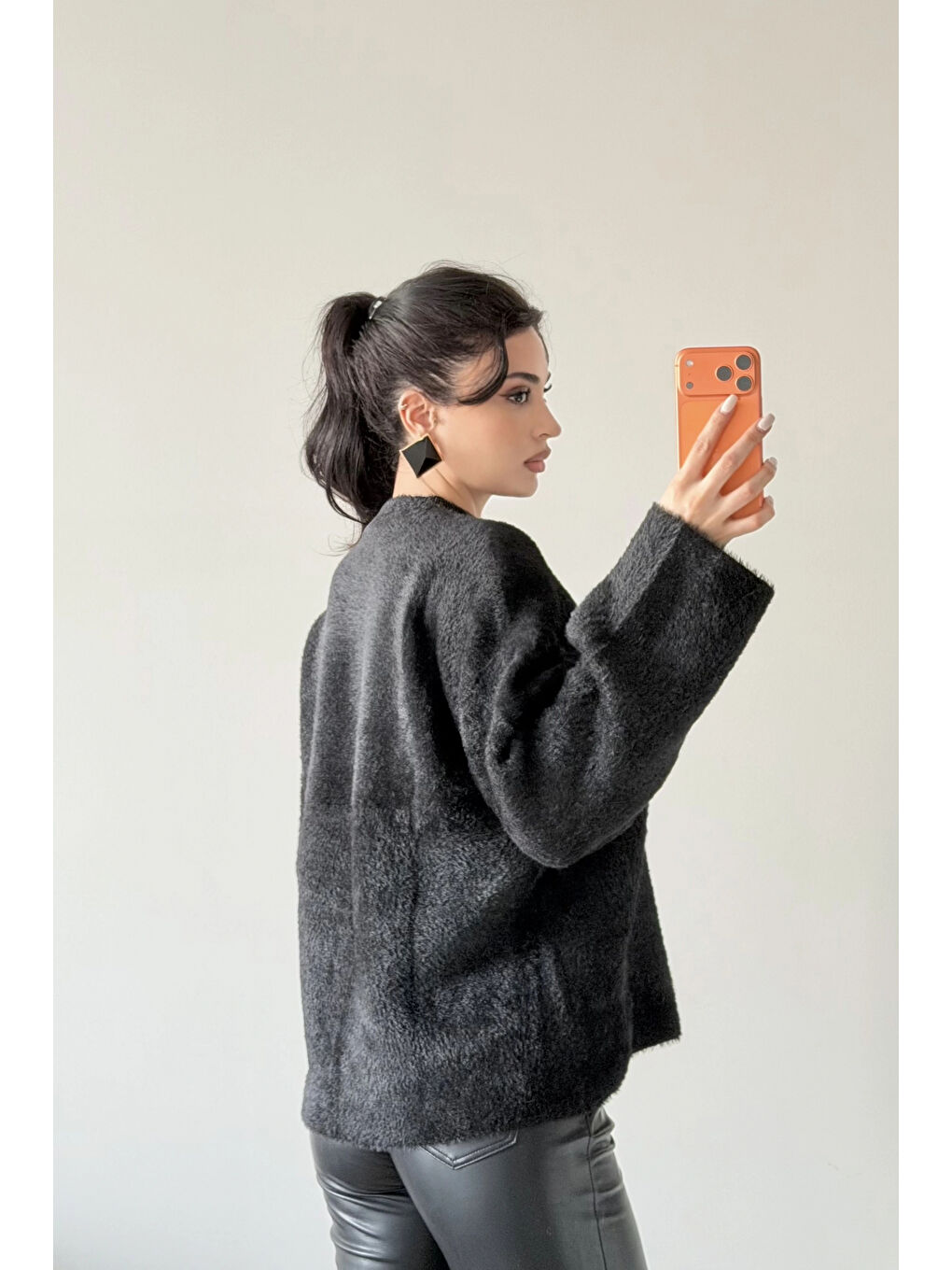 Kadın Siyah Oversize Kazak 1014-2341-1