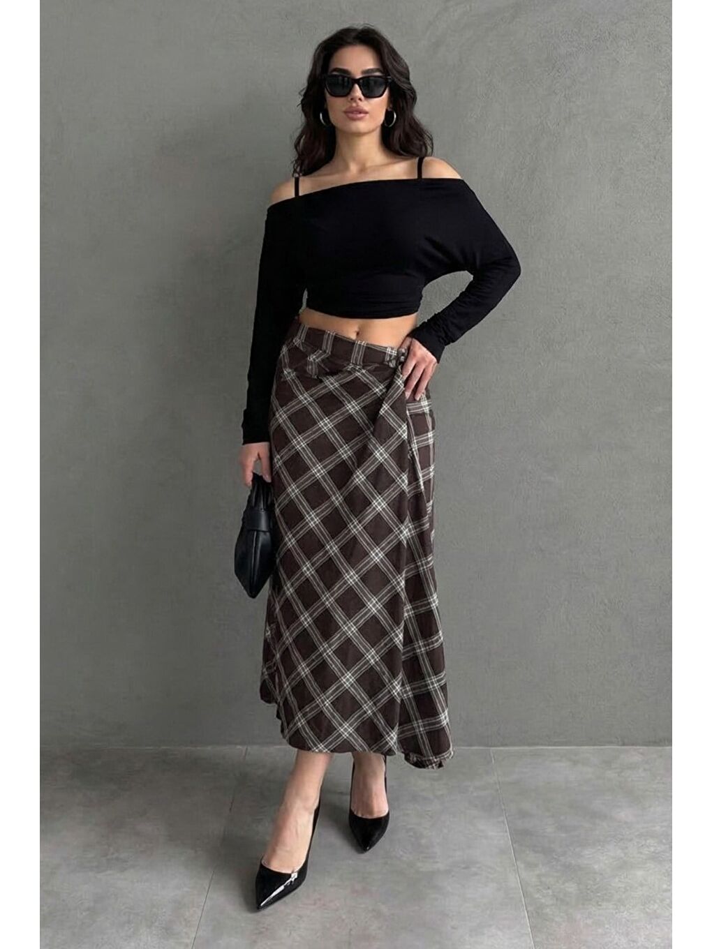 Kahverengi Ekose Desenli Yırtmaç Detaylı Kruvaze Midi Kadın Etek Mg2690-10