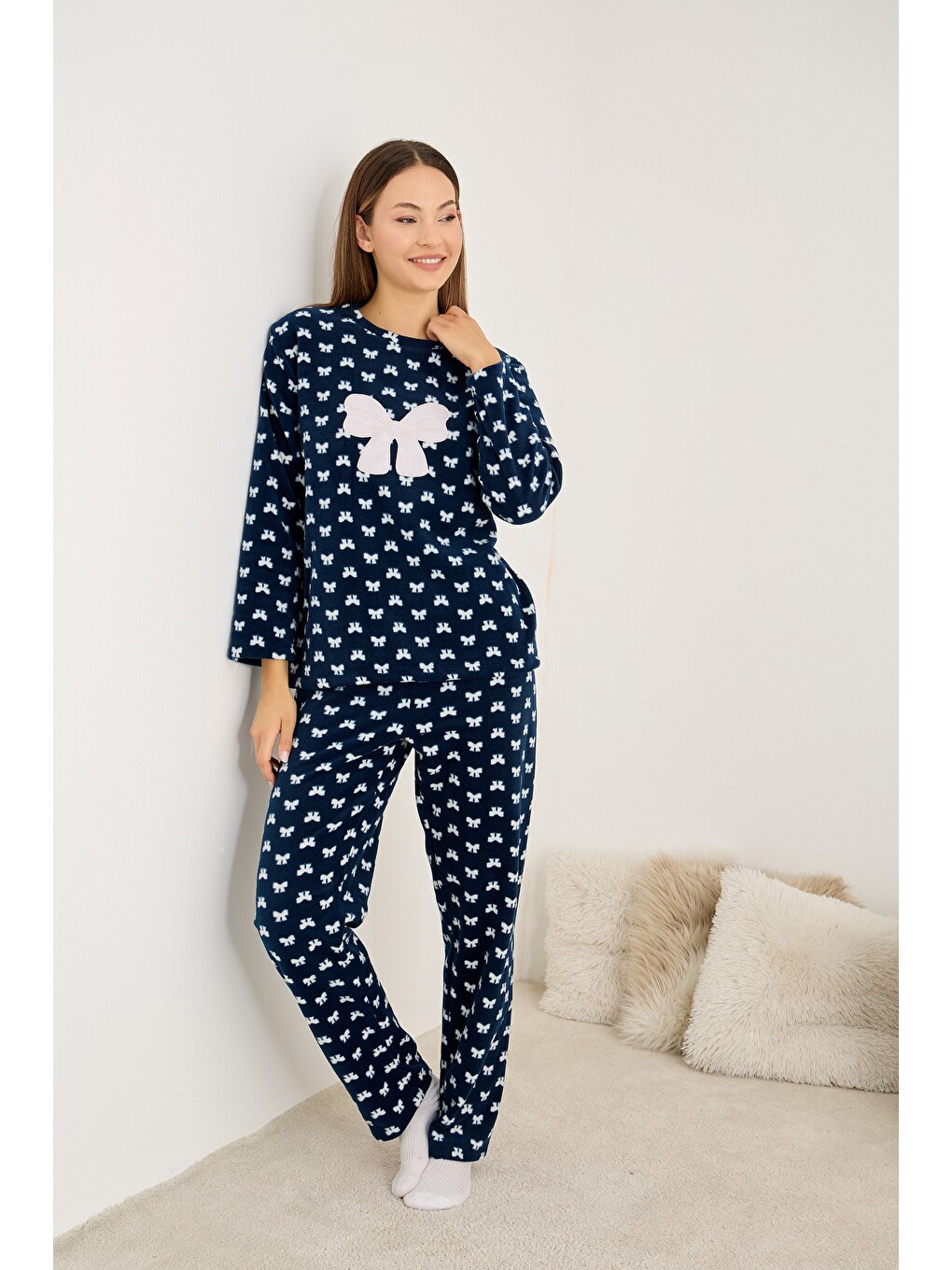 Lacivert Nakışlı Büyük Beden Polar Kışlık Örme Pijama Takım 25222571-1