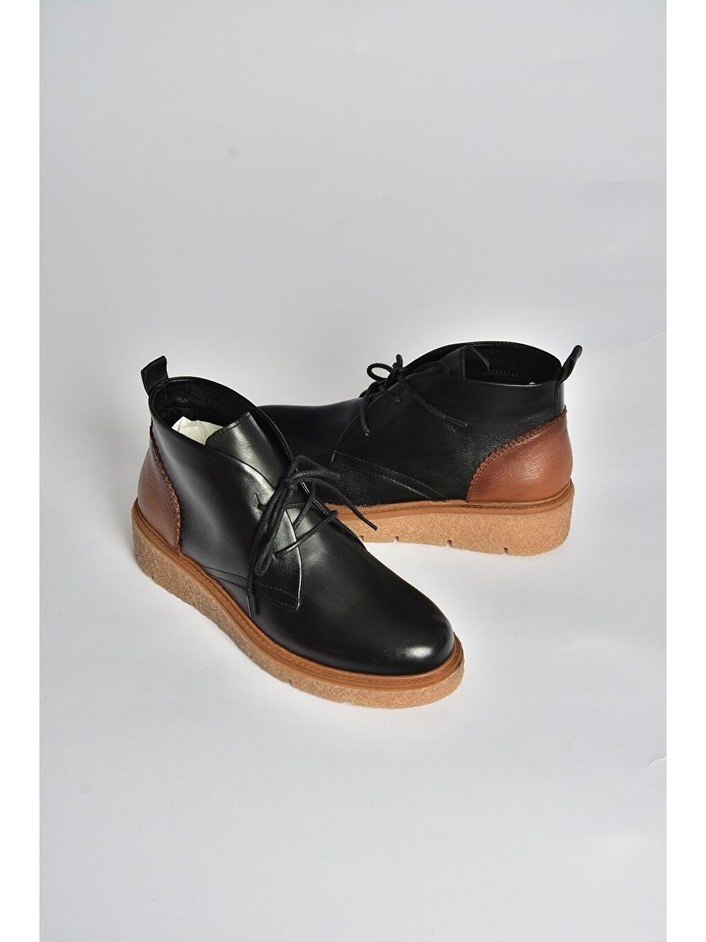 Siyah Kadın Bot V555011003-5