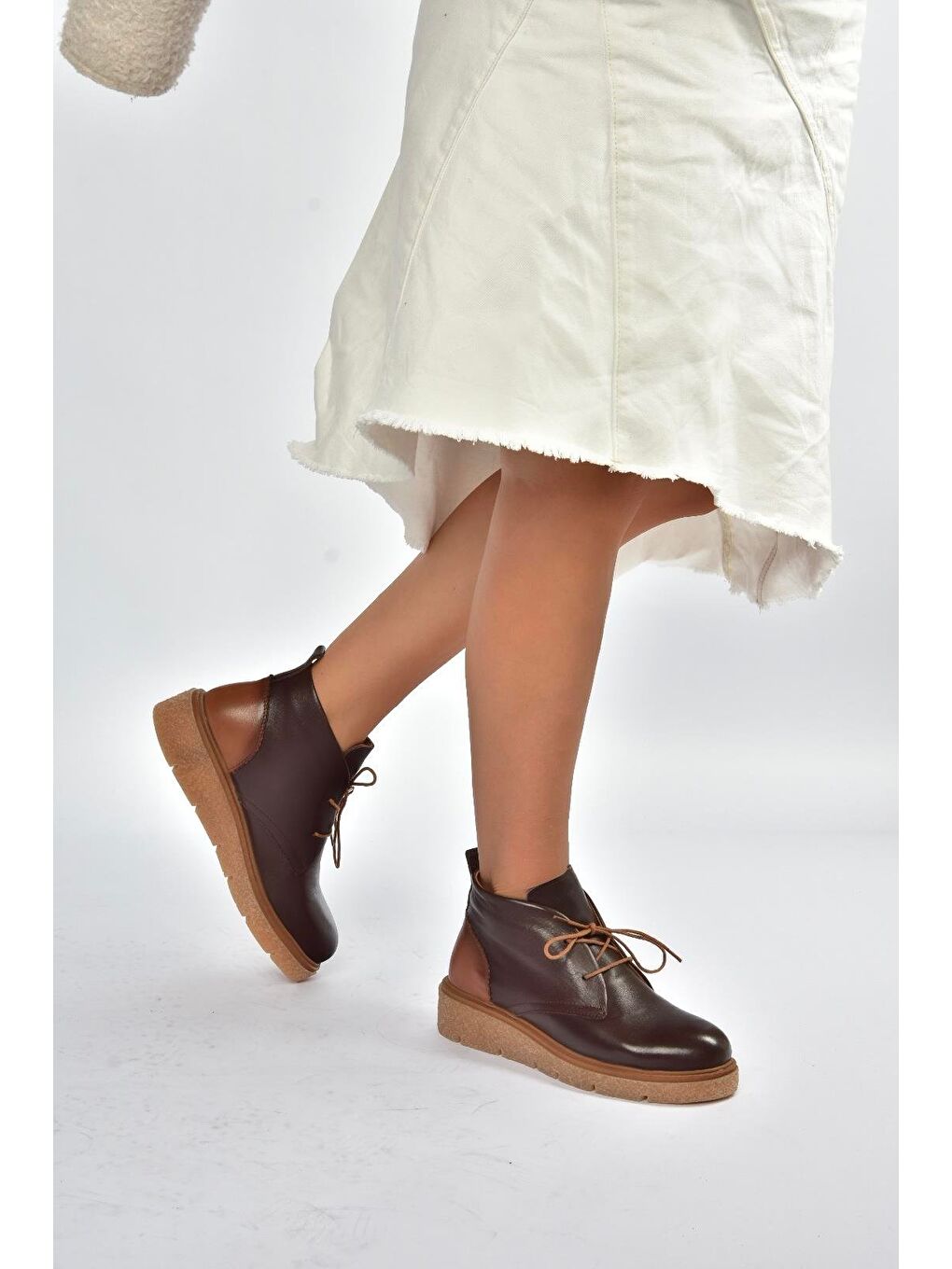 Kahverengi Kadın Bot V555011003-1
