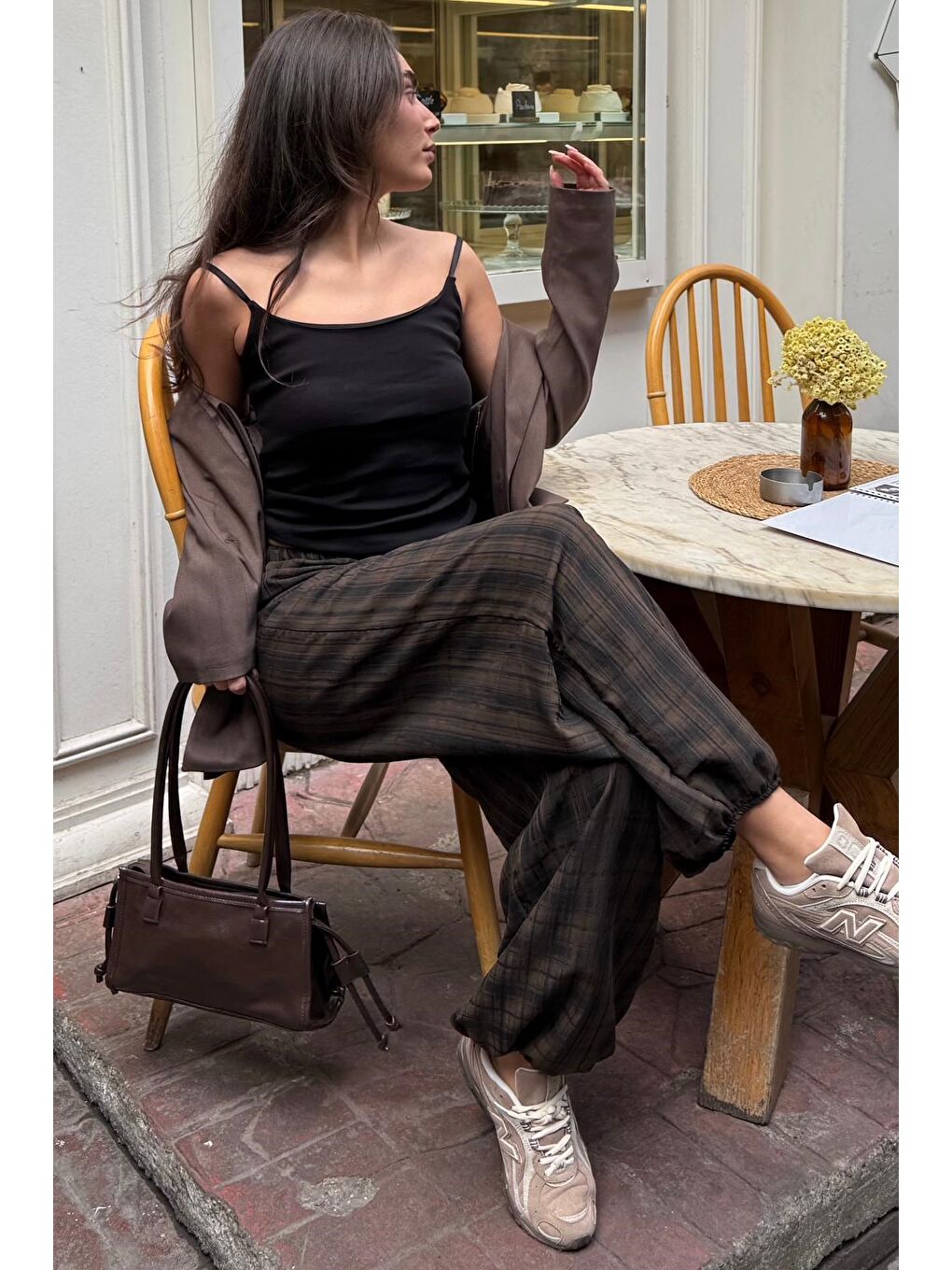 Kahverengi  Ekose Desenli Yüksek Bel Balon Fit Kadın Pantolon Mg2726-7