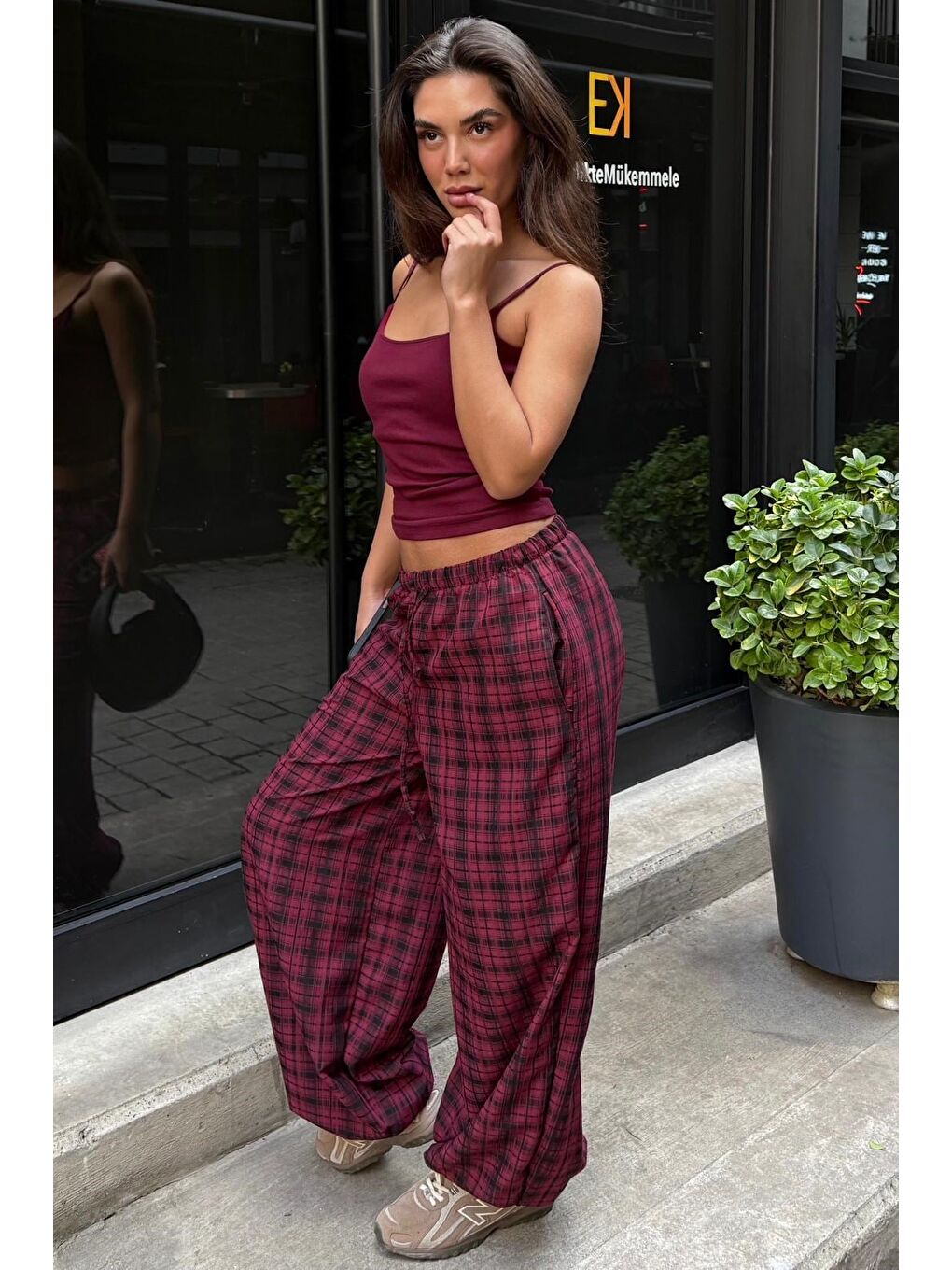 Bordo Ekose Desenli Yüksek Bel Balon Fit Kadın Pantolon Mg2726-3