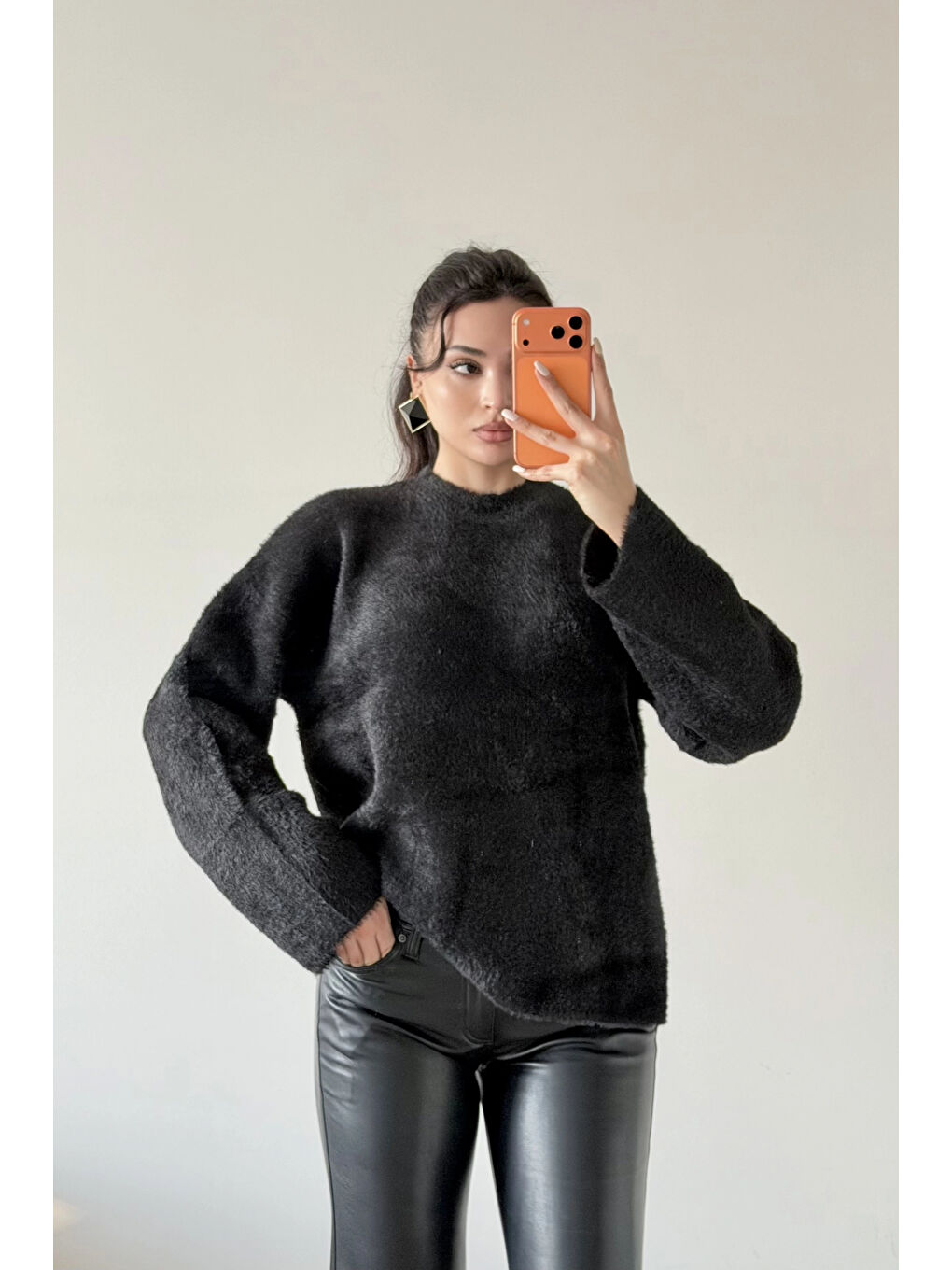 Kadın Siyah Oversize Kazak 1014-2341-2