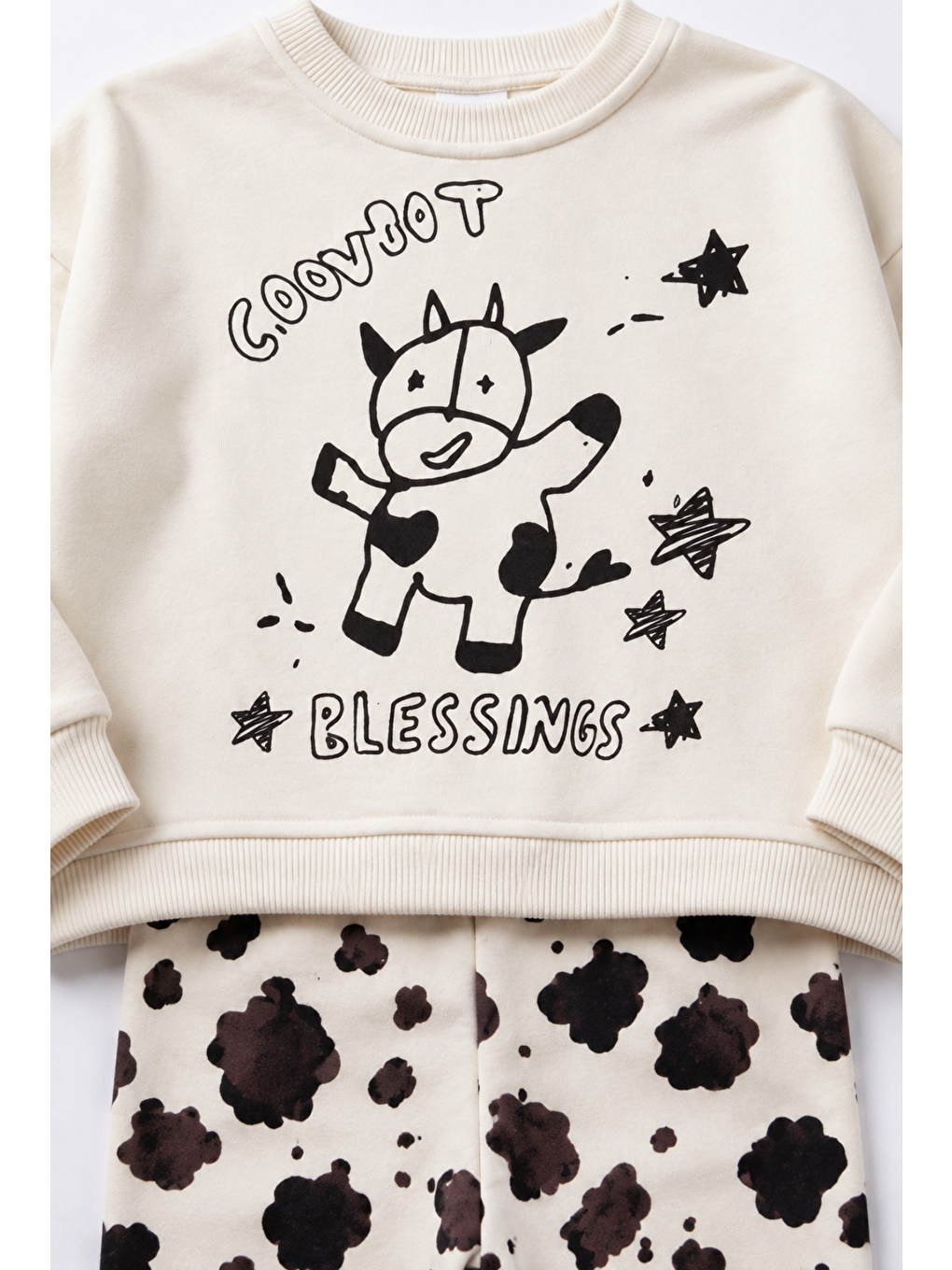 Karışık Çocuk İnek Baskılı Ekru Sweatshirt Ve Desenli Eşofman Altı Takımı-1