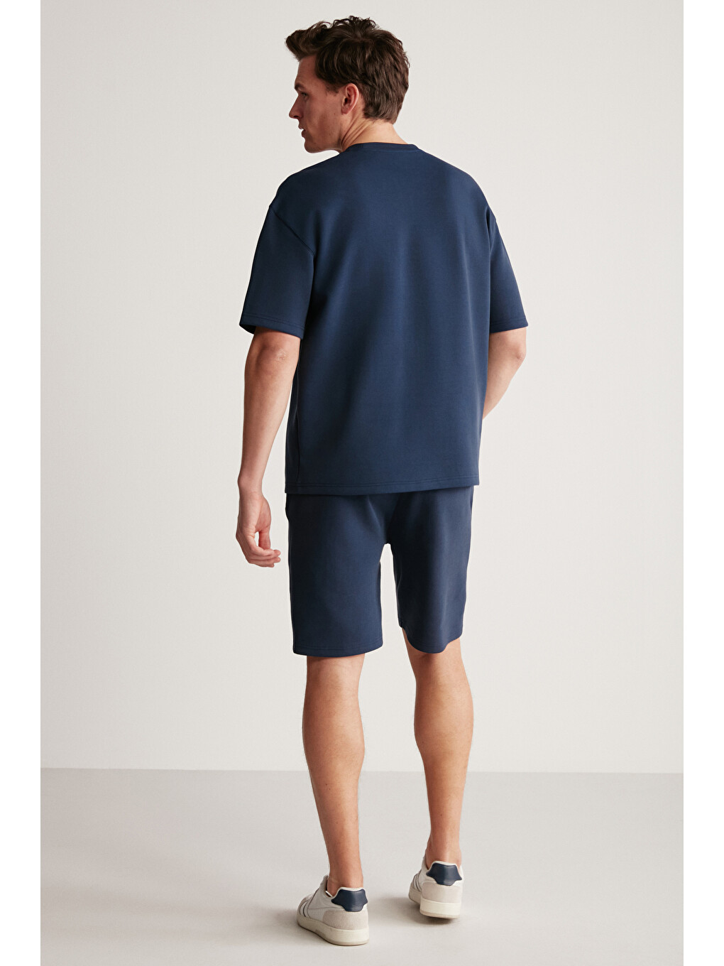 Erkek Yaka Cep Detaylı Kalın Dokulu Kumaş Oversize Fit Bol Kesim Kısa Kollu Lacivert Tişört-4