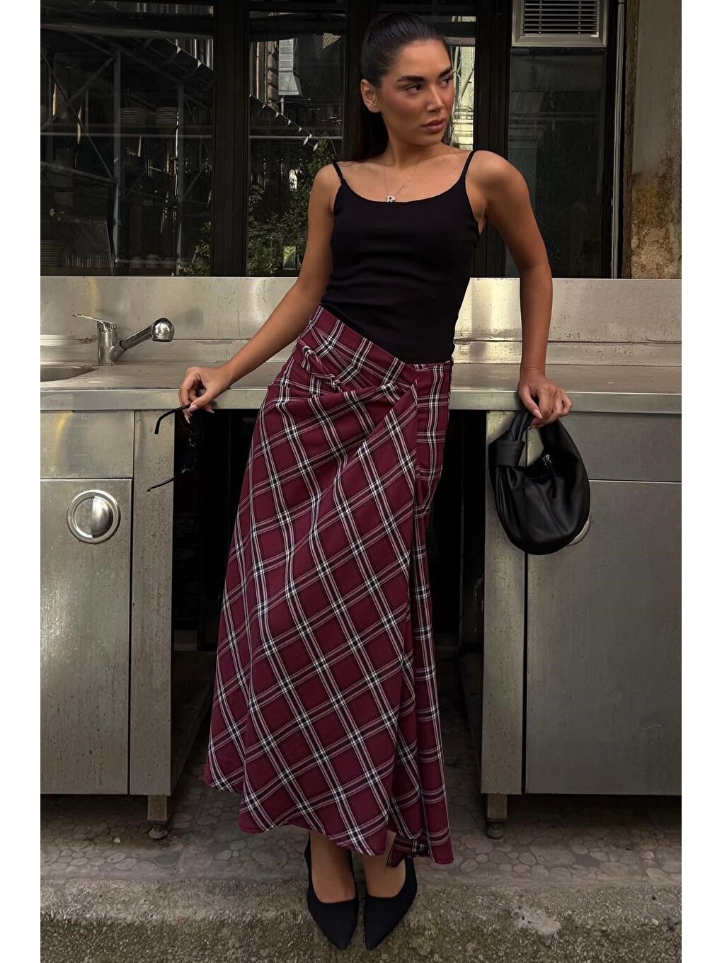 Bordo Ekose Desenli Yırtmaç Detaylı Kruvaze Midi Kadın Etek Mg2690-8