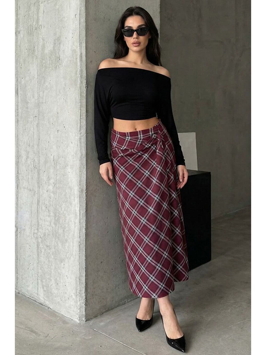 Bordo Ekose Desenli Yırtmaç Detaylı Kruvaze Midi Kadın Etek Mg2690-9