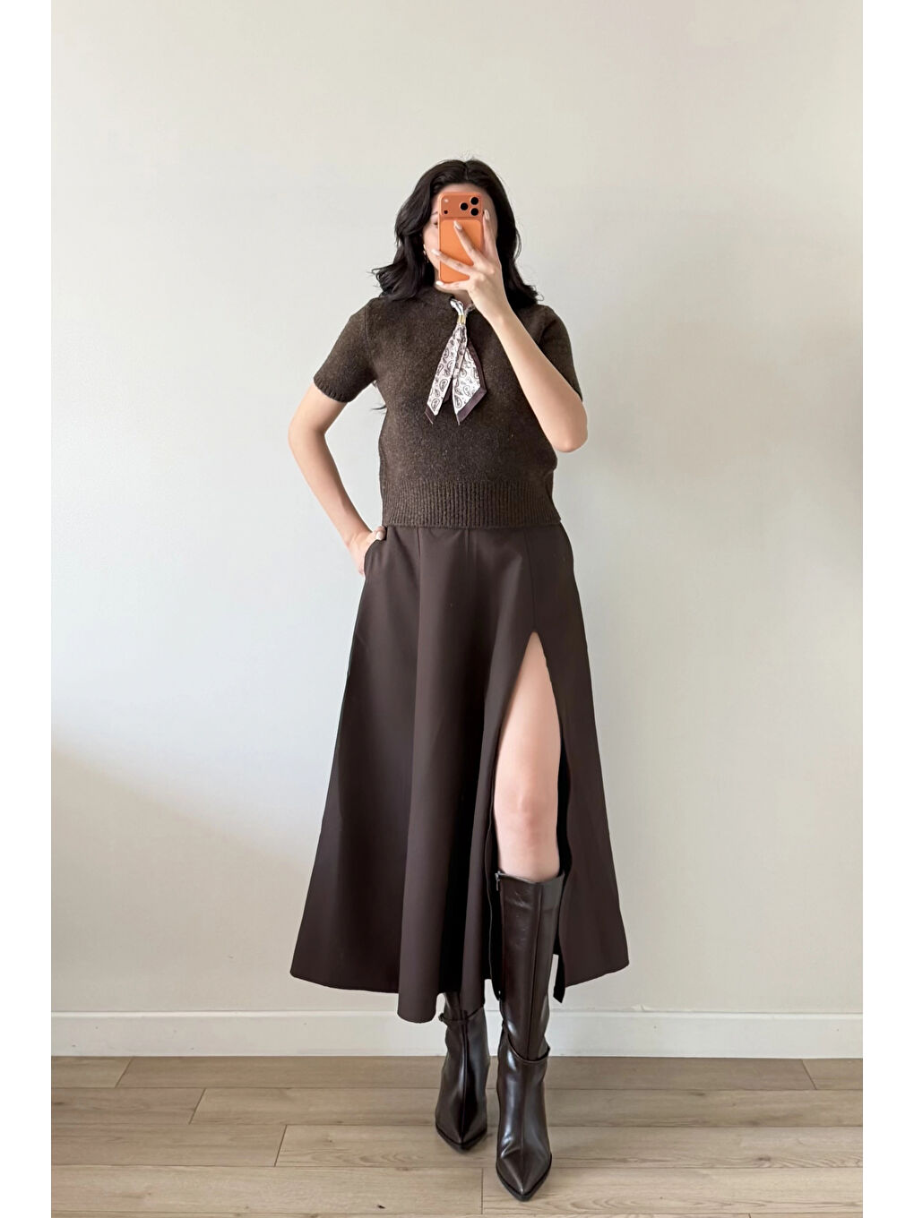 Kadın Antrasit Fularlı Kısa Kol Kazak 1014-2536-3