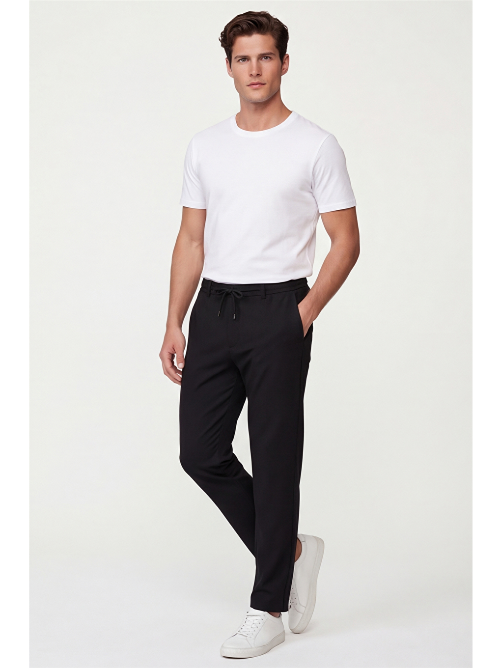 Erkek Siyah Normal Kesim Regular Fit Pamuklu Armürlü Bel Lastikli Jogger Pantolon-5