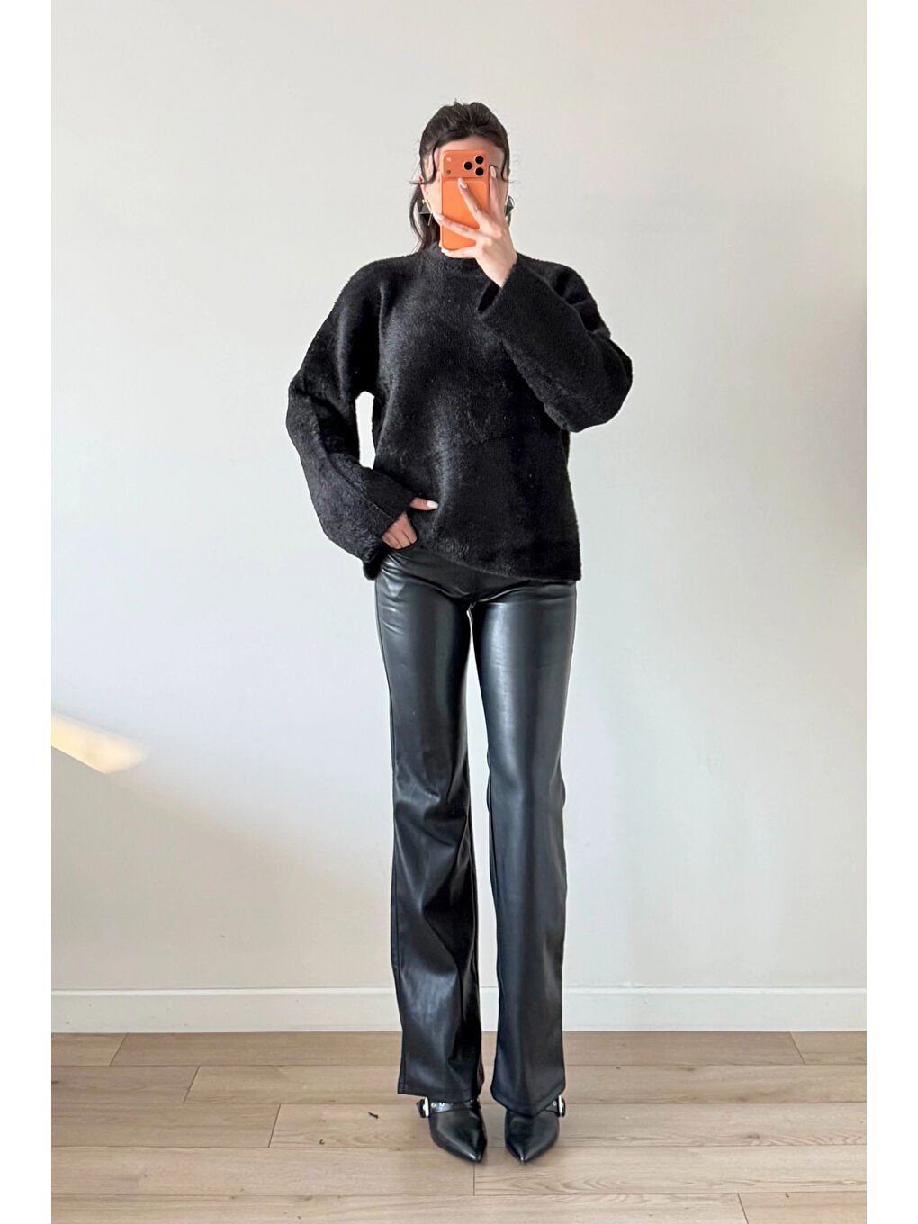 Kadın Siyah Oversize Kazak 1014-2341-3