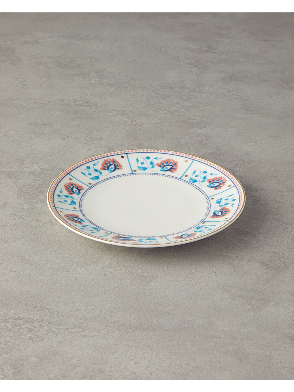 Beyaz Carnival Leaves Bone Porselen Pasta Tabağı 20 cm Renkli-1