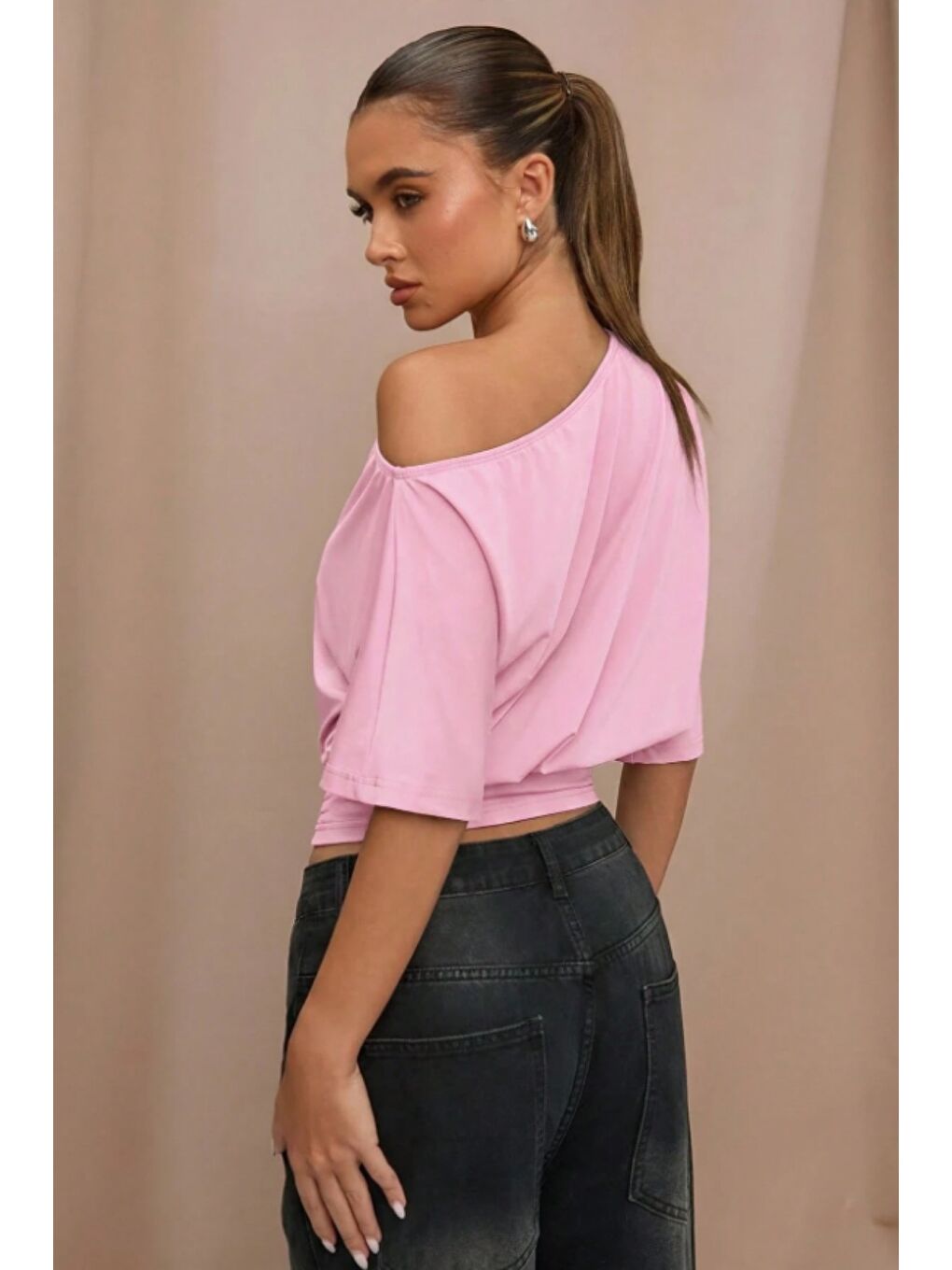 Pembe Omuz Dekolteli Elastanlı Süprem Kumaş Basic Tişört – Rahat Kesim Kadın Bluz-4