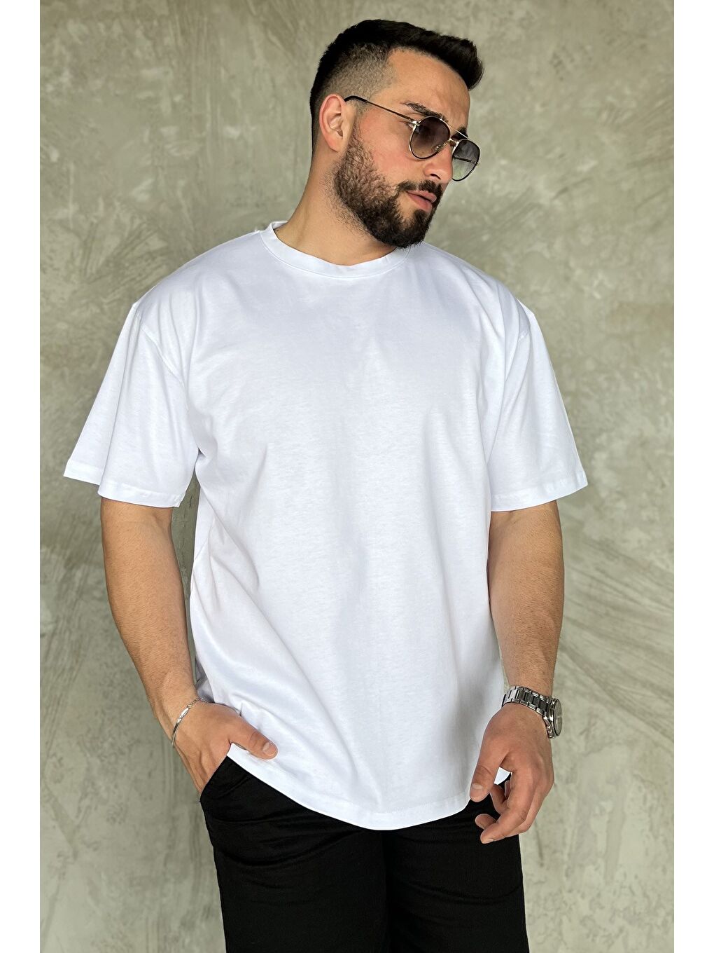 Beyaz Erkek Cepli Bisiklet Yaka Tişört-1