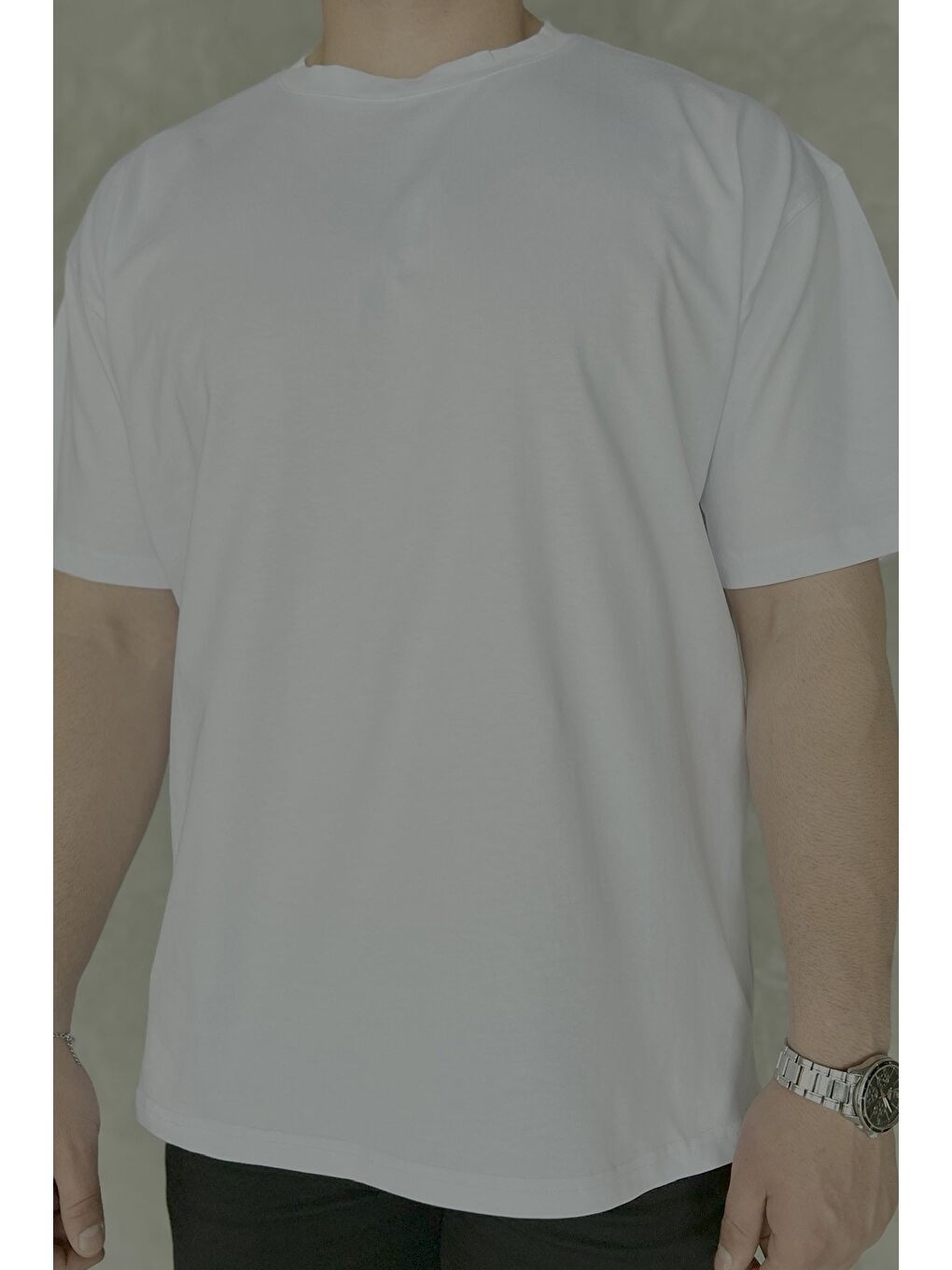Beyaz Erkek Cepli Bisiklet Yaka Tişört-3