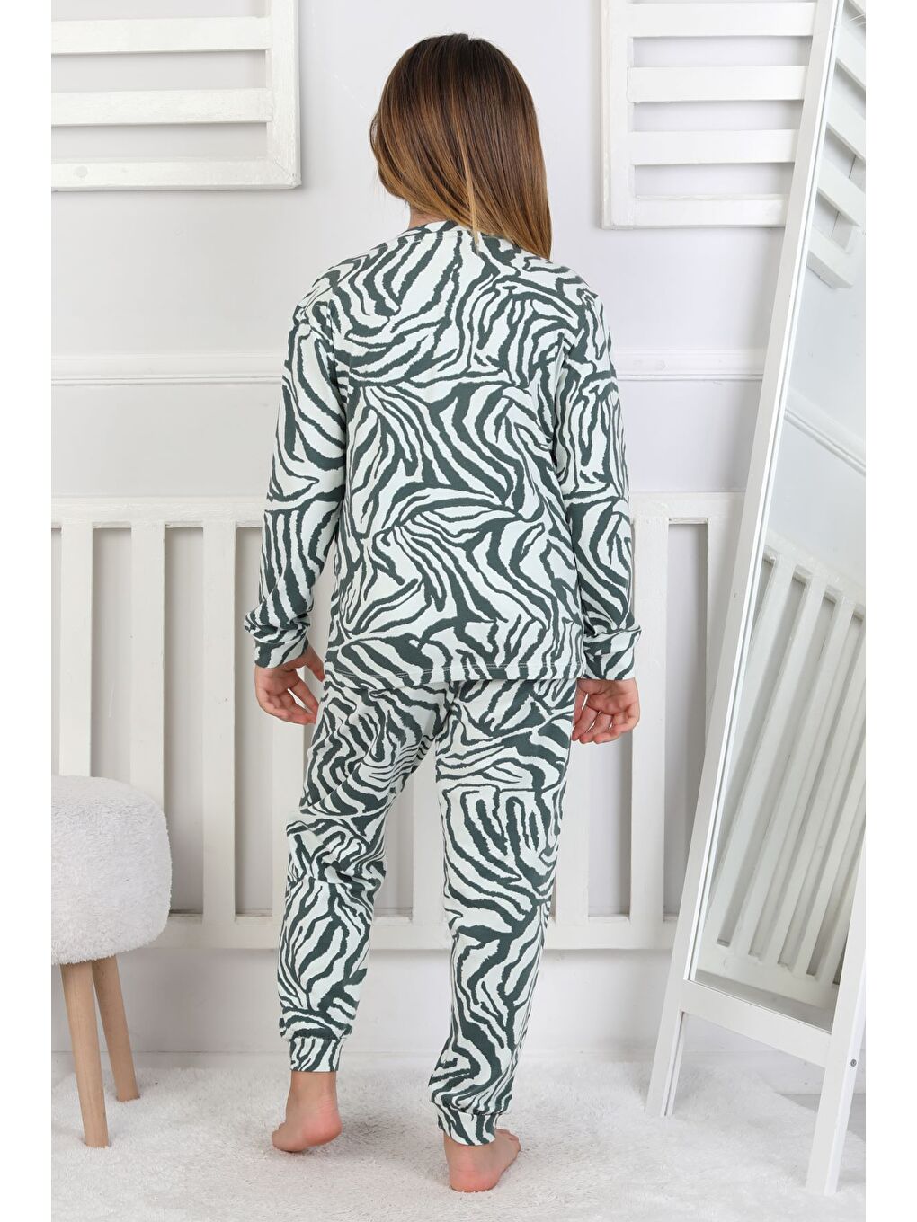 Yeşil Kaplan Desenli Kız Çocuk Pijama Takımı-8
