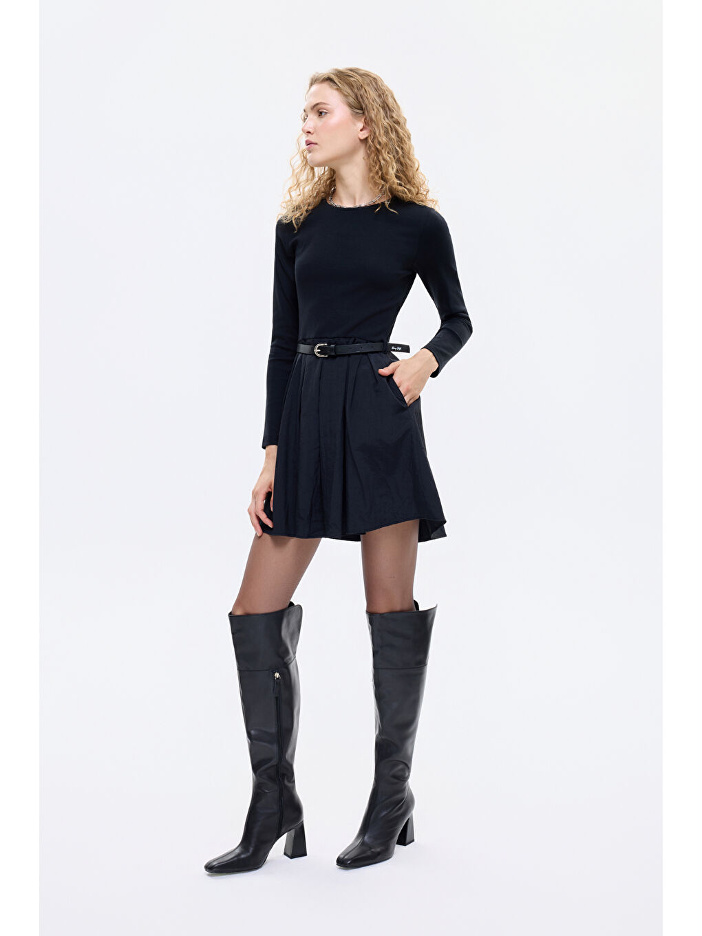 Beli Kemerli Garnili Basic Mini Elbise Siyah-3