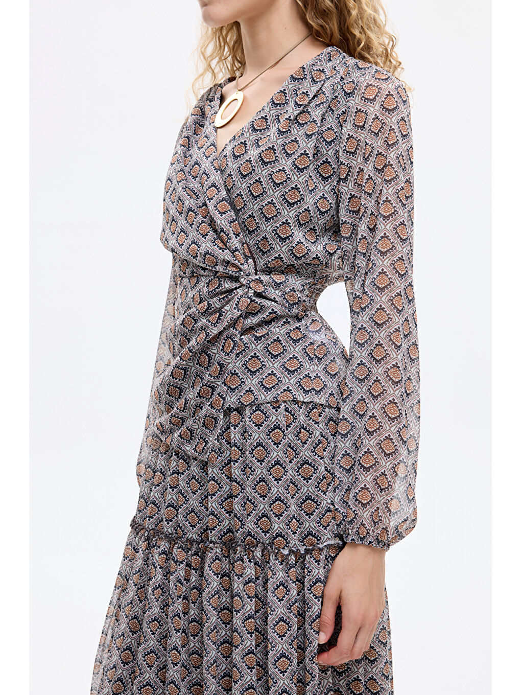 Retro Geometrik Desenli Kruvaze Bağlamalı Bluz Kahverengi-2