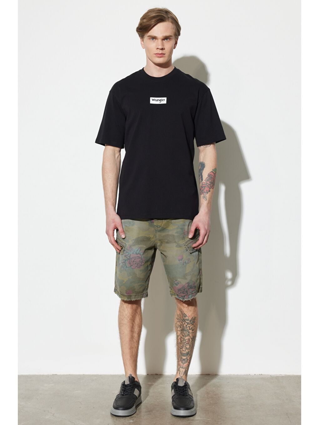 Karışık Regular Fit Normal Kesim Haki Desenli Şort-2