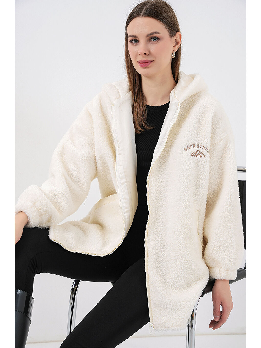Kadın Oversize Kapüşonlu Pelüş Kaban 5207 - Ekru-3