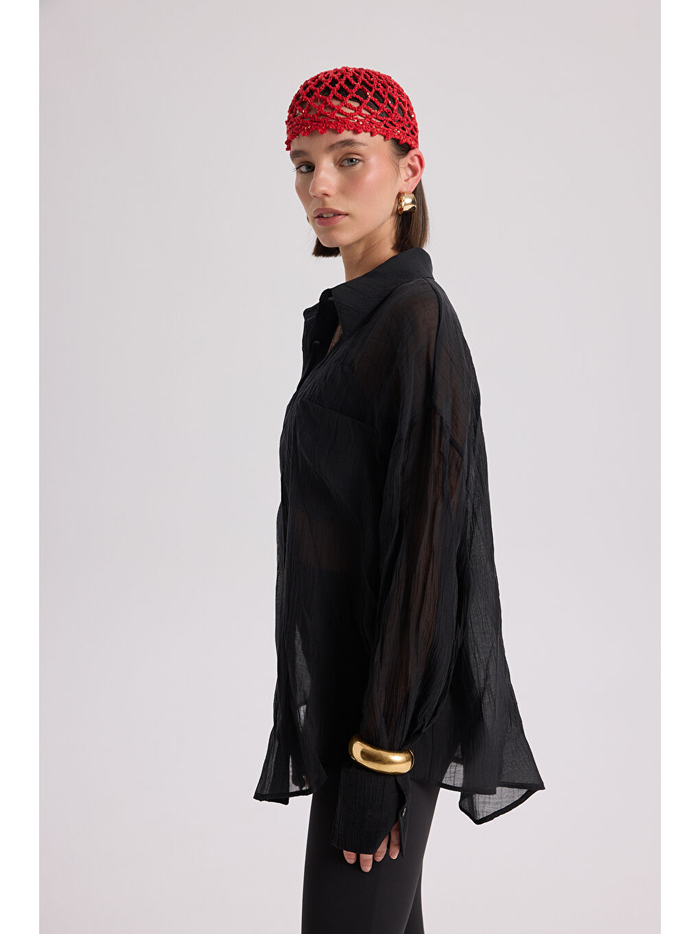 Darya Kırışık Detay Siyah Gömlek-2