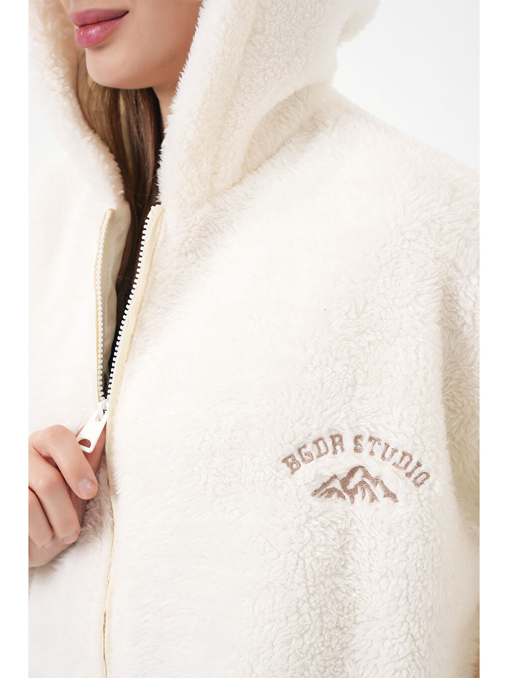 Kadın Oversize Kapüşonlu Pelüş Kaban 5207 - Ekru-6