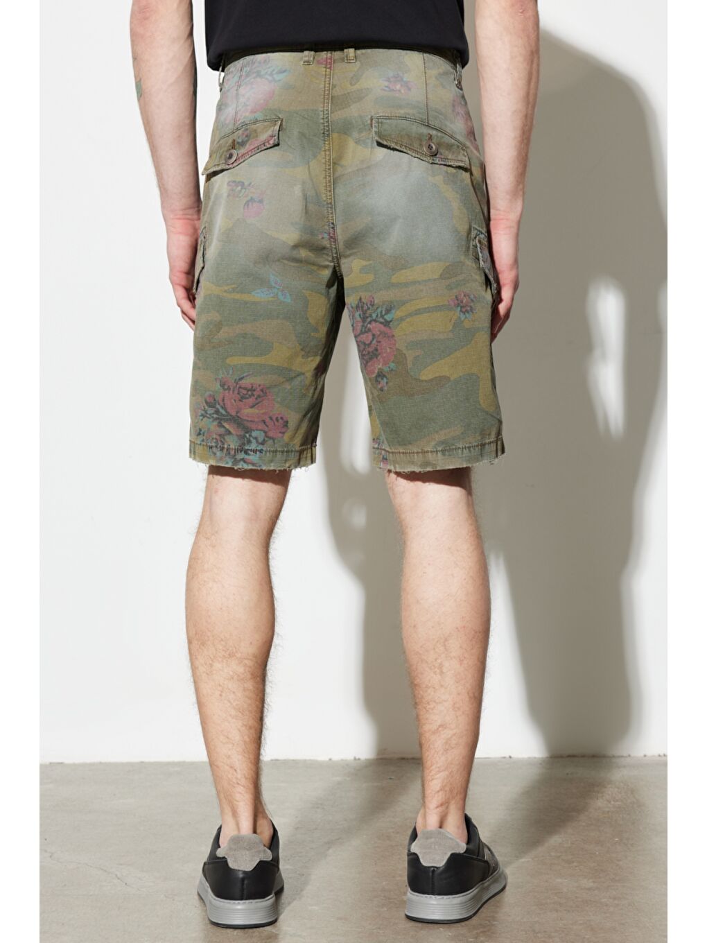 Karışık Regular Fit Normal Kesim Haki Desenli Şort-7