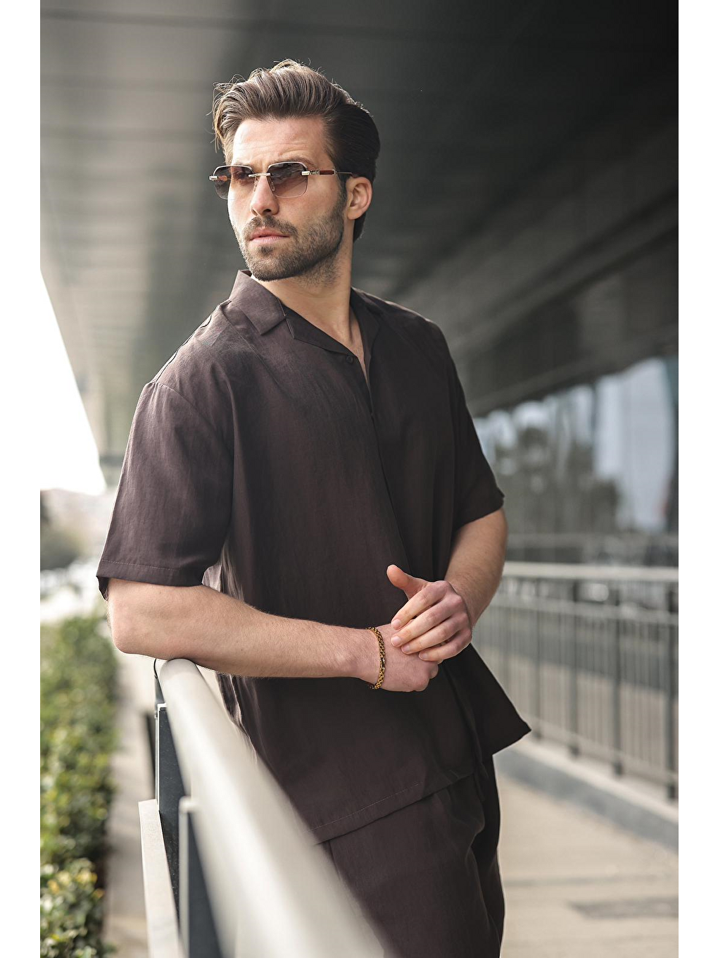 Kahverengi Kumaş Erkek Şort Gömlek Takım E7352-5