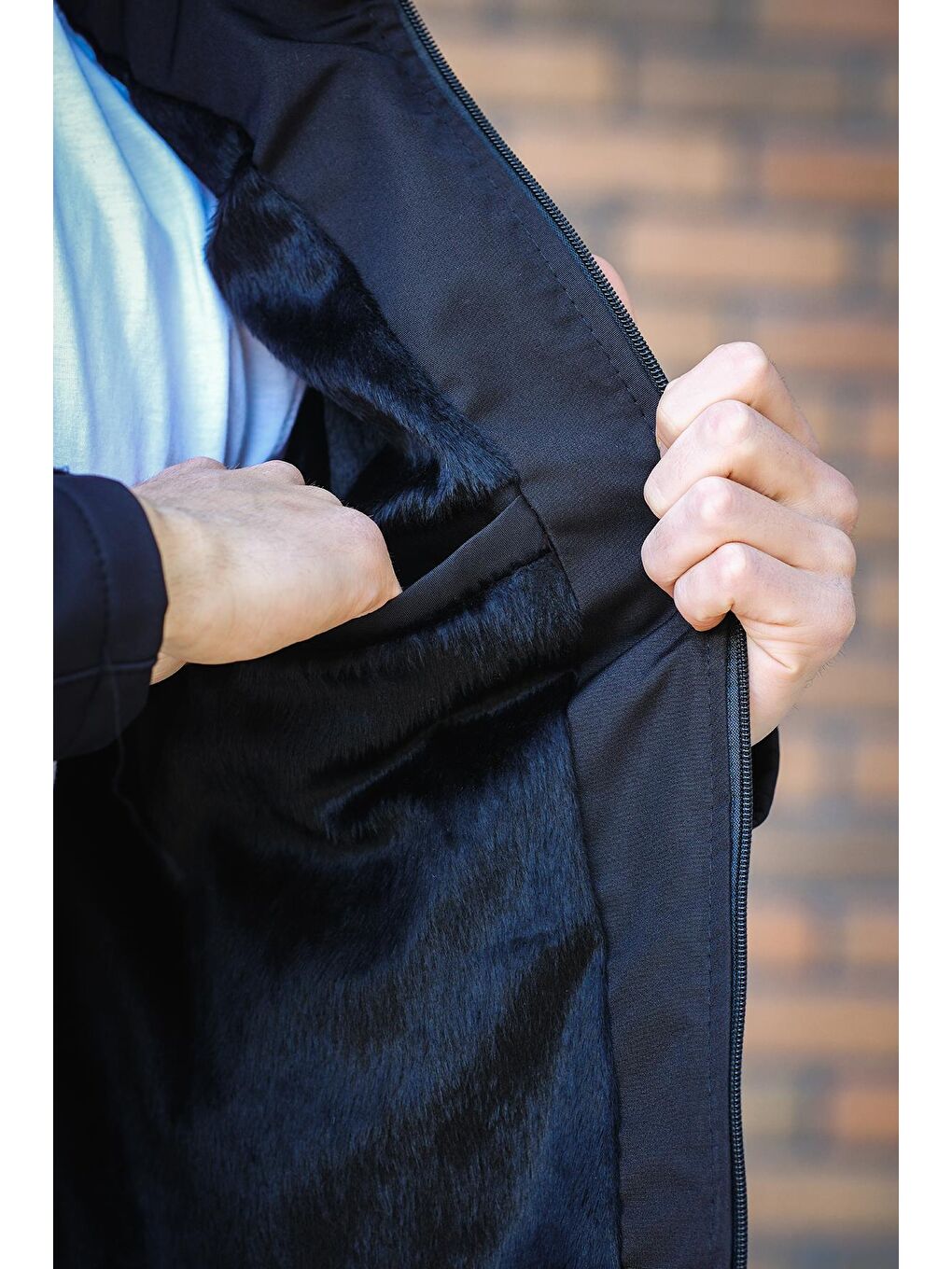 Siyah Juka Softshell Su Soğuk Rüzgar Geçirmez İçi Kürklü Dolgulu Softshell Erkek Dağcı Kampcı Kayakcı Mont-5