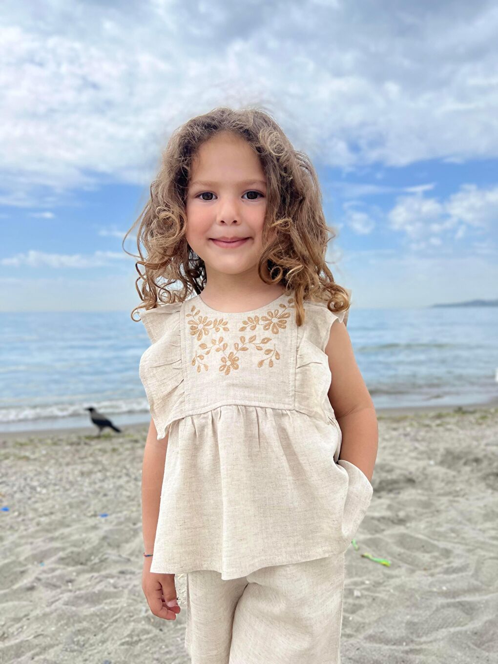 Ekru Kız Çocuk Nakışlı Keten Takım-1