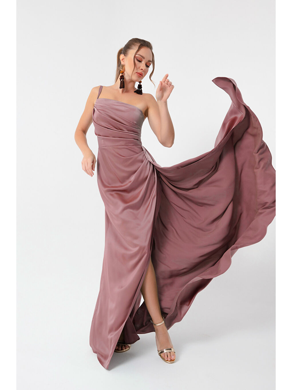 Pembe Kadın Somon Tek Omuzlu Saten Abiye & Mezuniyet Elbisesi