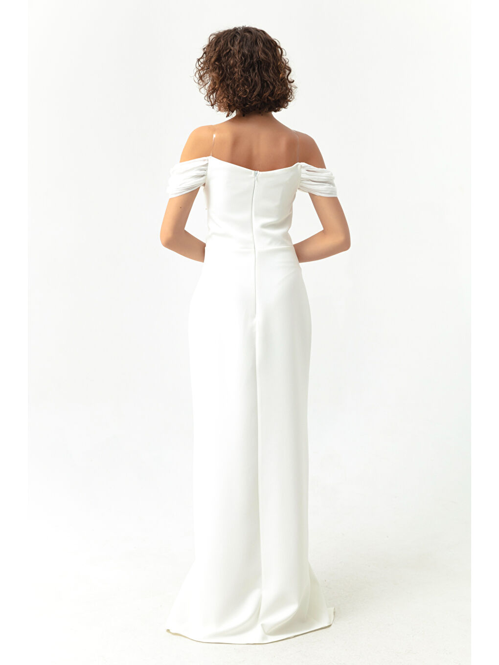 Kadın Beyaz Kayık Yaka İncili Uzun Abiye Elbise-4