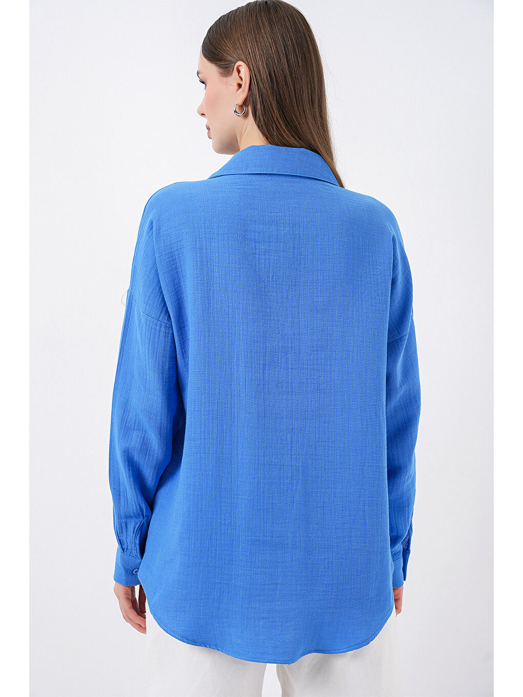 Kadın Tek Cepli Oversize Müslin Gömlek 20353 - Mavi-5