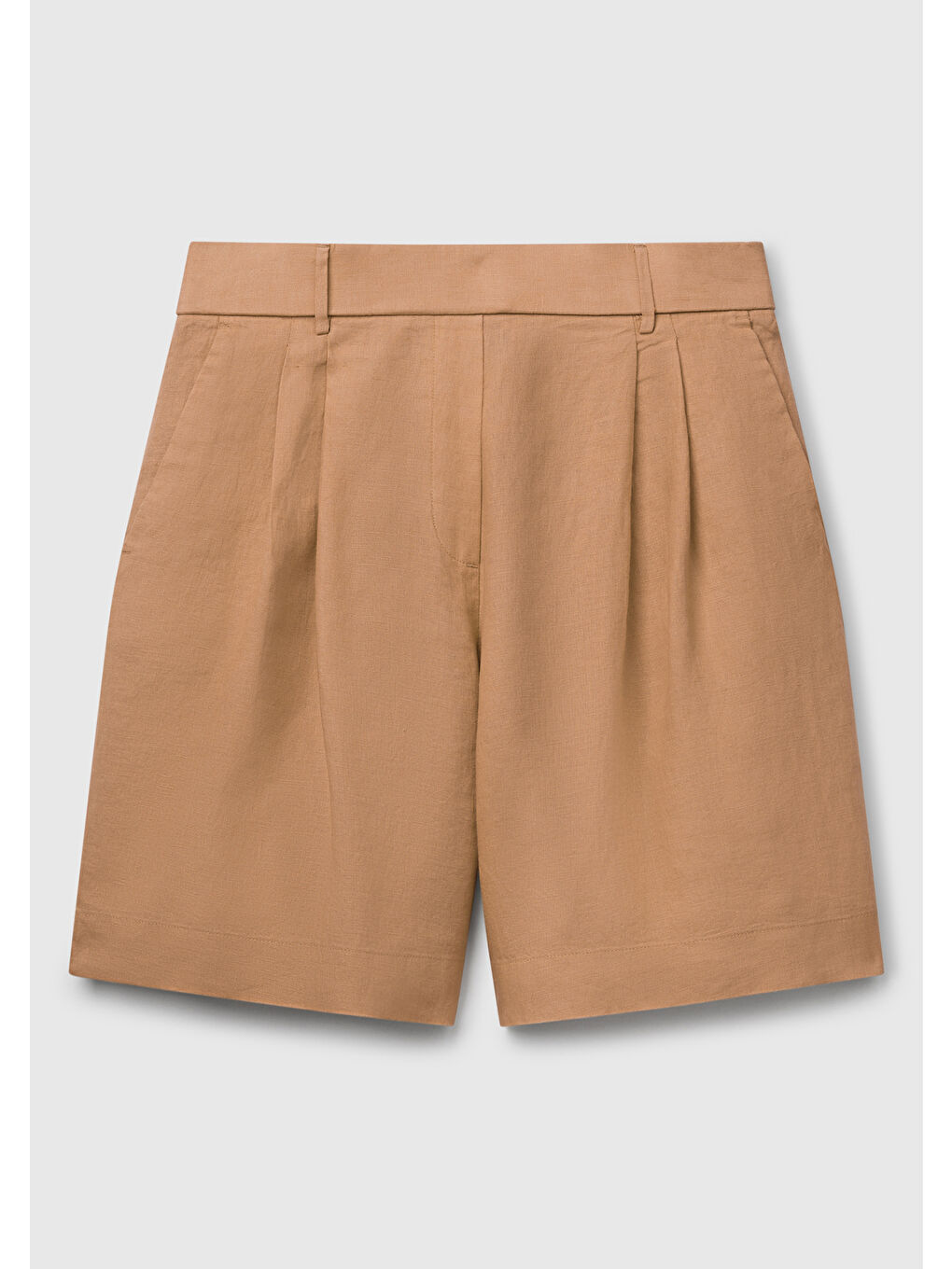 Kadın Bej %100 Keten Arka Beli Lastikli Pileli Relax Fit Bermuda Şort-1