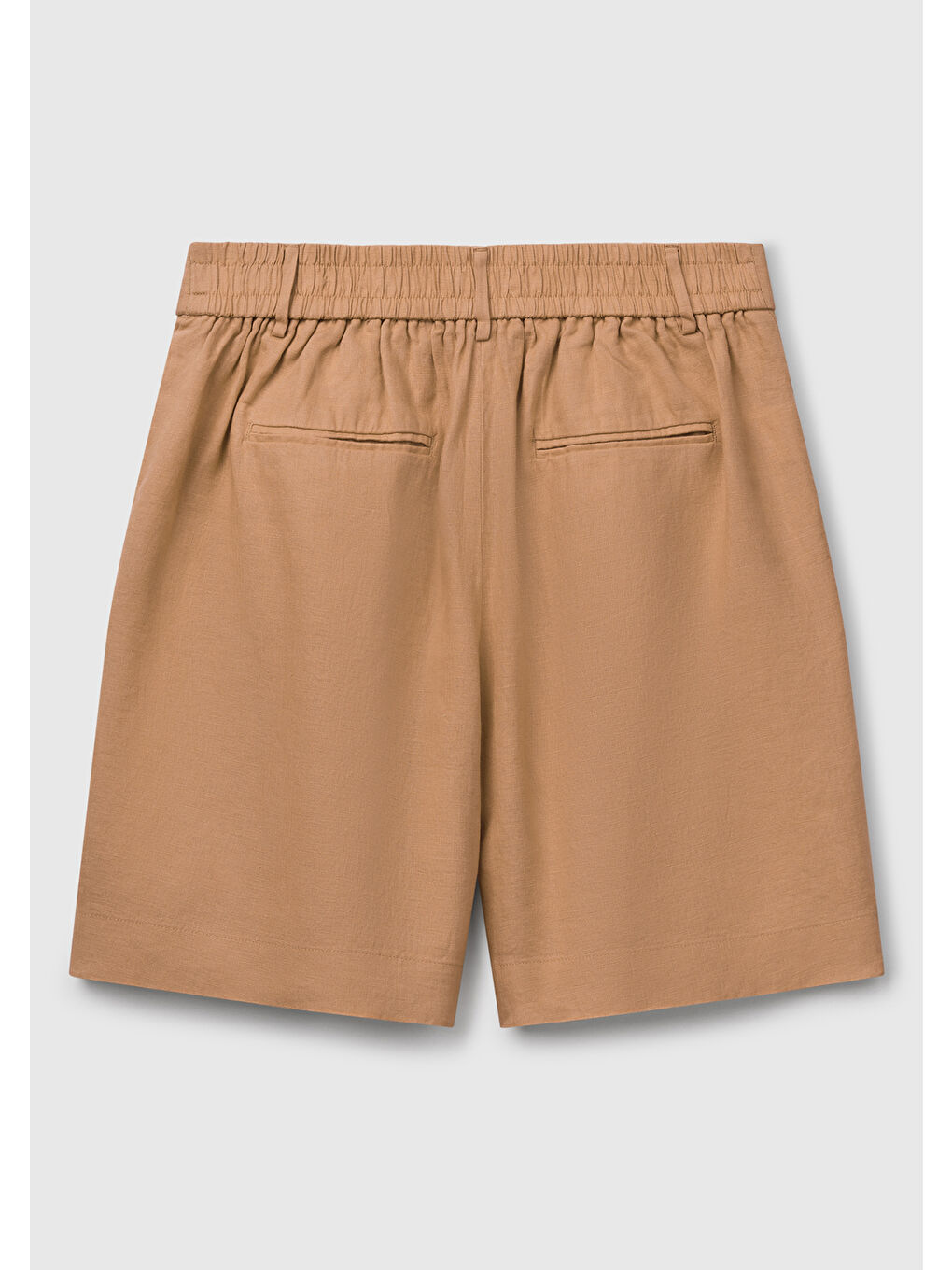 Kadın Bej %100 Keten Arka Beli Lastikli Pileli Relax Fit Bermuda Şort-3