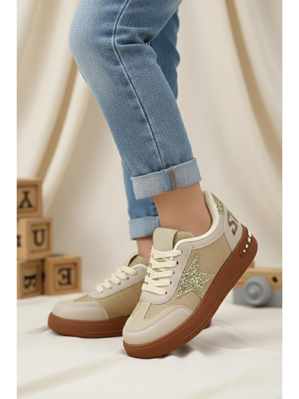 Bej Goldens Işıltılı Yıldız Detaylı Kız Çocuk Sneaker Konforlu Spor Ayakkabı