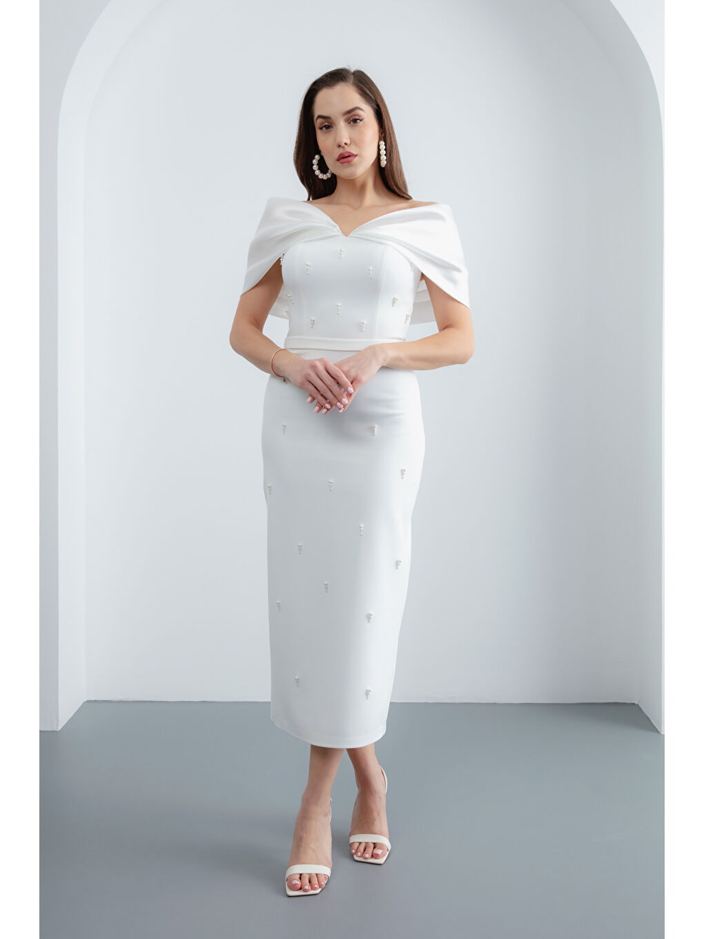 Kadın Beyaz Kayık Yaka İncili Söz Nişan Nikah Abiye Elbise