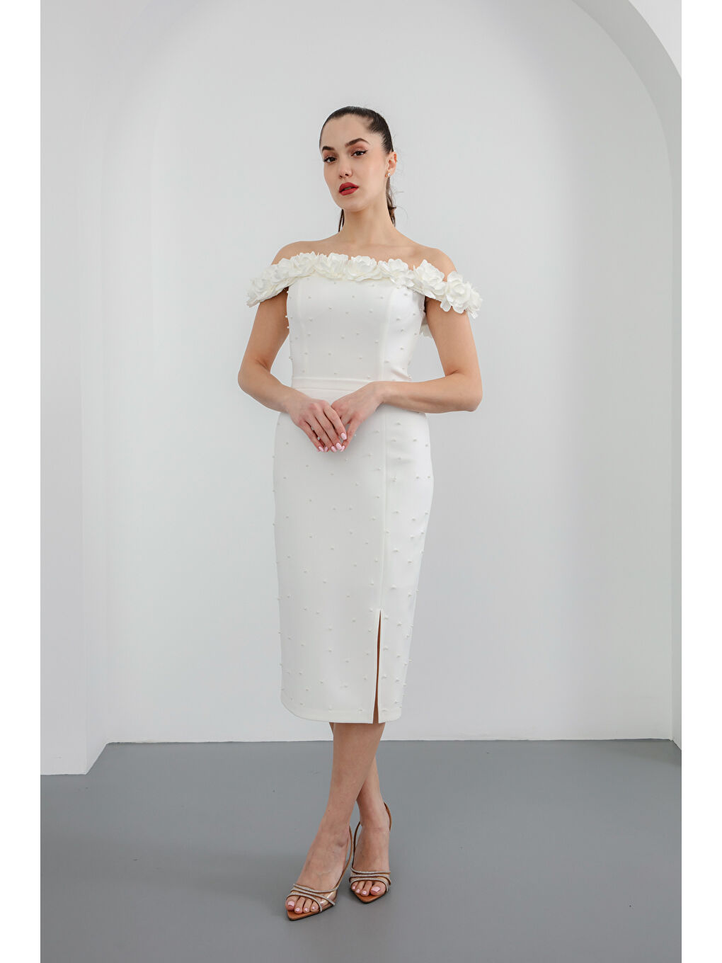 Kadın Beyaz Yakası Çiçekli İncili Söz Nişan Nikah Abiye Elbise-1