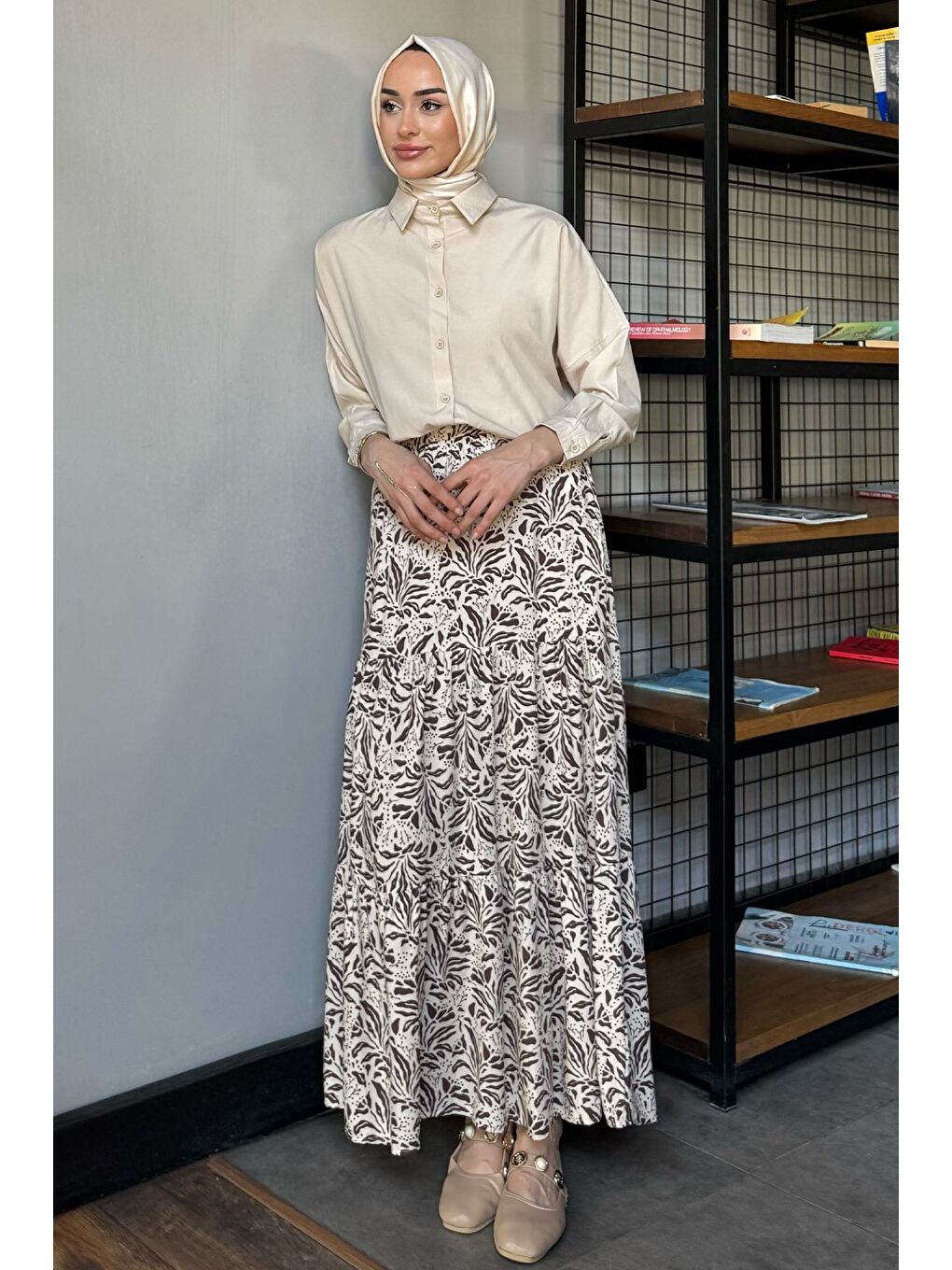 Kahverengi Kadın Üç Kat Desenli Tesettür Viskon Etek-1