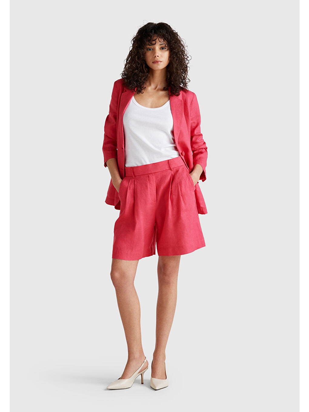 Kadın Fuşya %100 Keten Arka Beli Lastikli Pileli Relax Fit Bermuda Şort-4