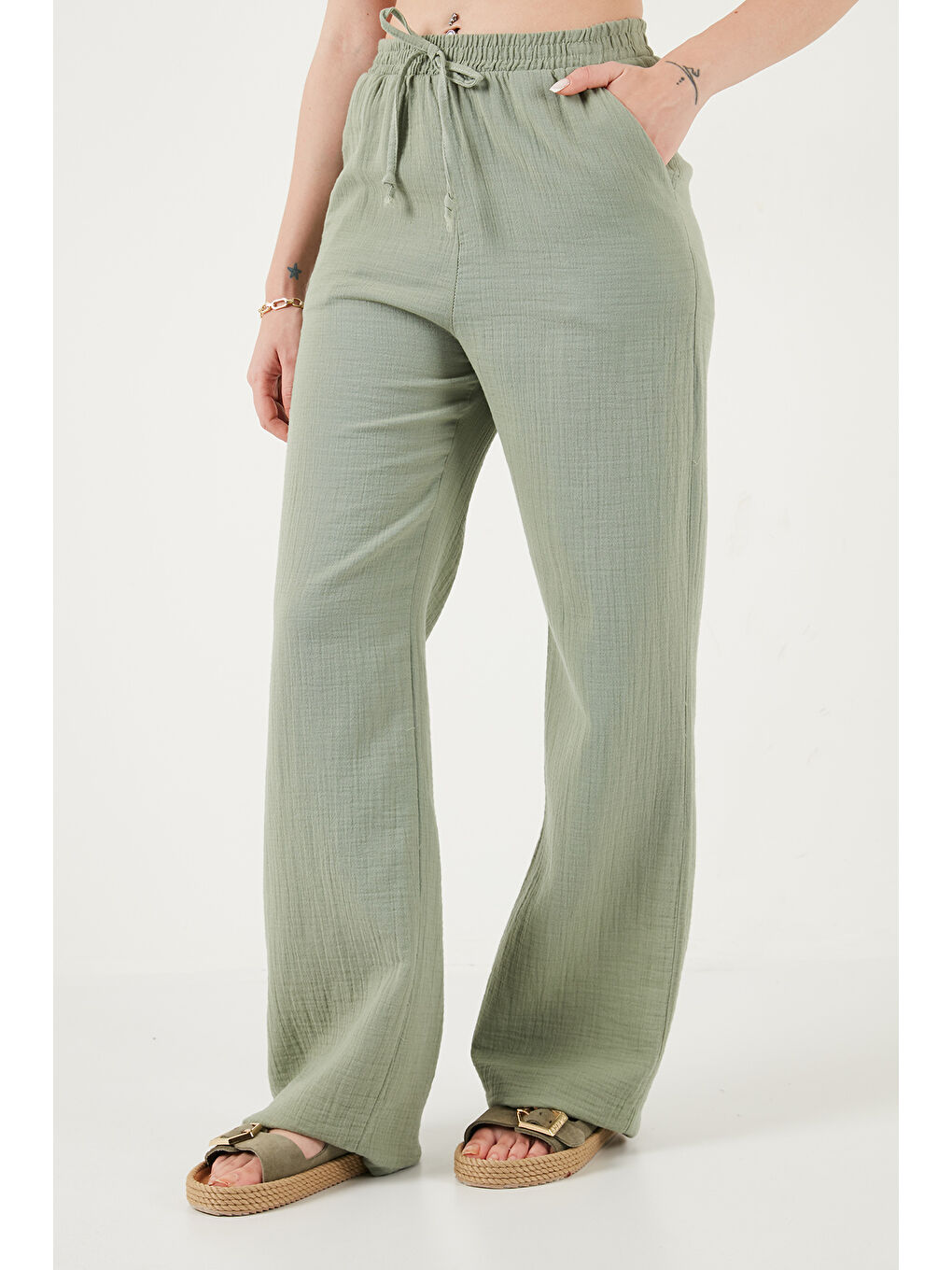 Yeşil Pamuklu Bağlamalı Relaxed Fit Yüksek Bel Geniş Paça Kadın Müslim Pantolon 5866663-4