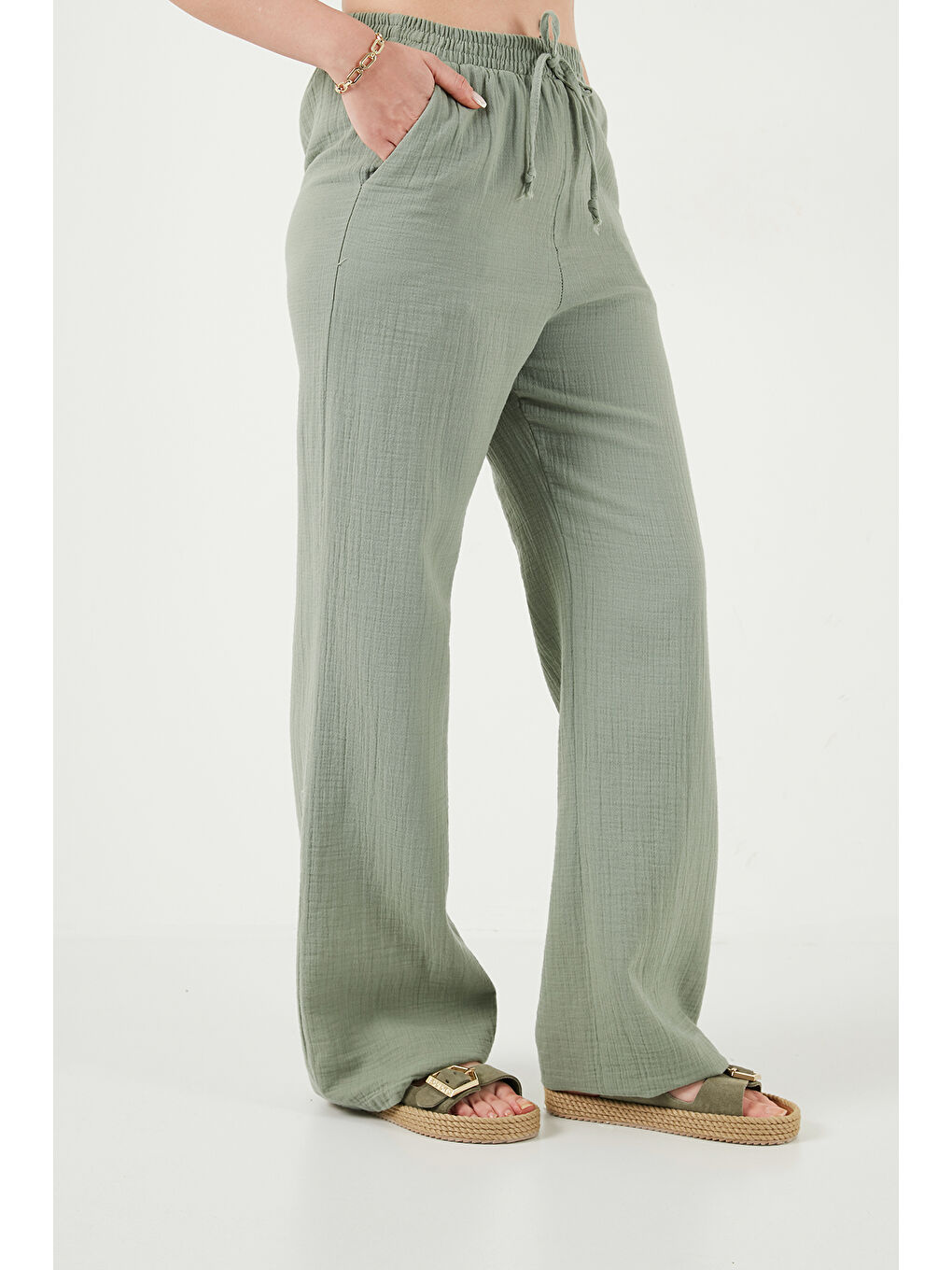 Yeşil Pamuklu Bağlamalı Relaxed Fit Yüksek Bel Geniş Paça Kadın Müslim Pantolon 5866663-5