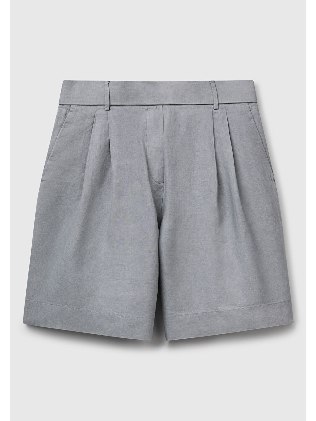 Kadın Gri %100 Keten Arka Beli Lastikli Pileli Relax Fit Bermuda Şort-1