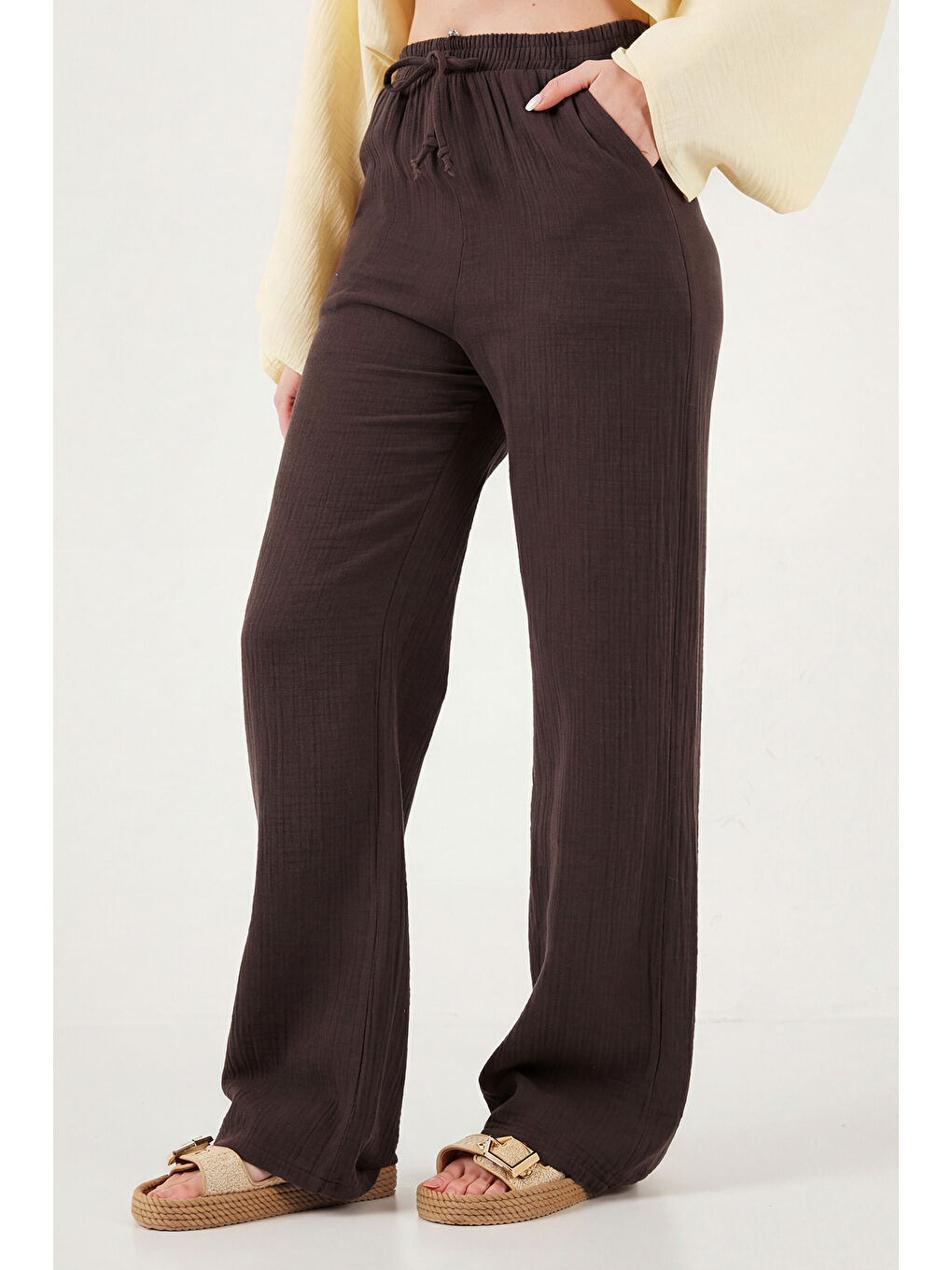 Kahverengi Pamuklu Bağlamalı Relaxed Fit Yüksek Bel Geniş Paça Kadın Müslim Pantolon 5866663-2