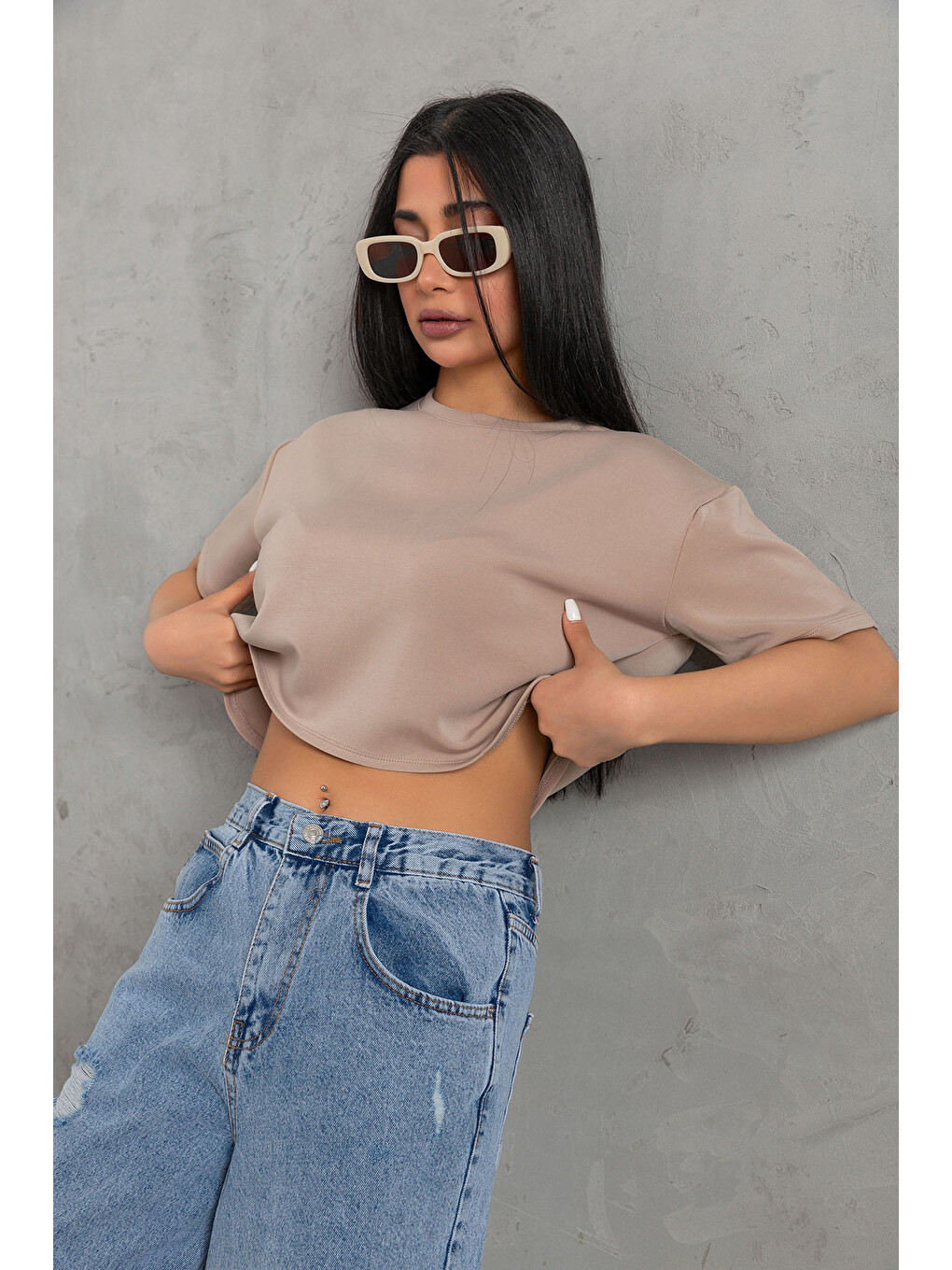 Bej Ultra Yumuşak Dokunuş: Modal Crop Top Serisi Kadın Tişört @savona-2