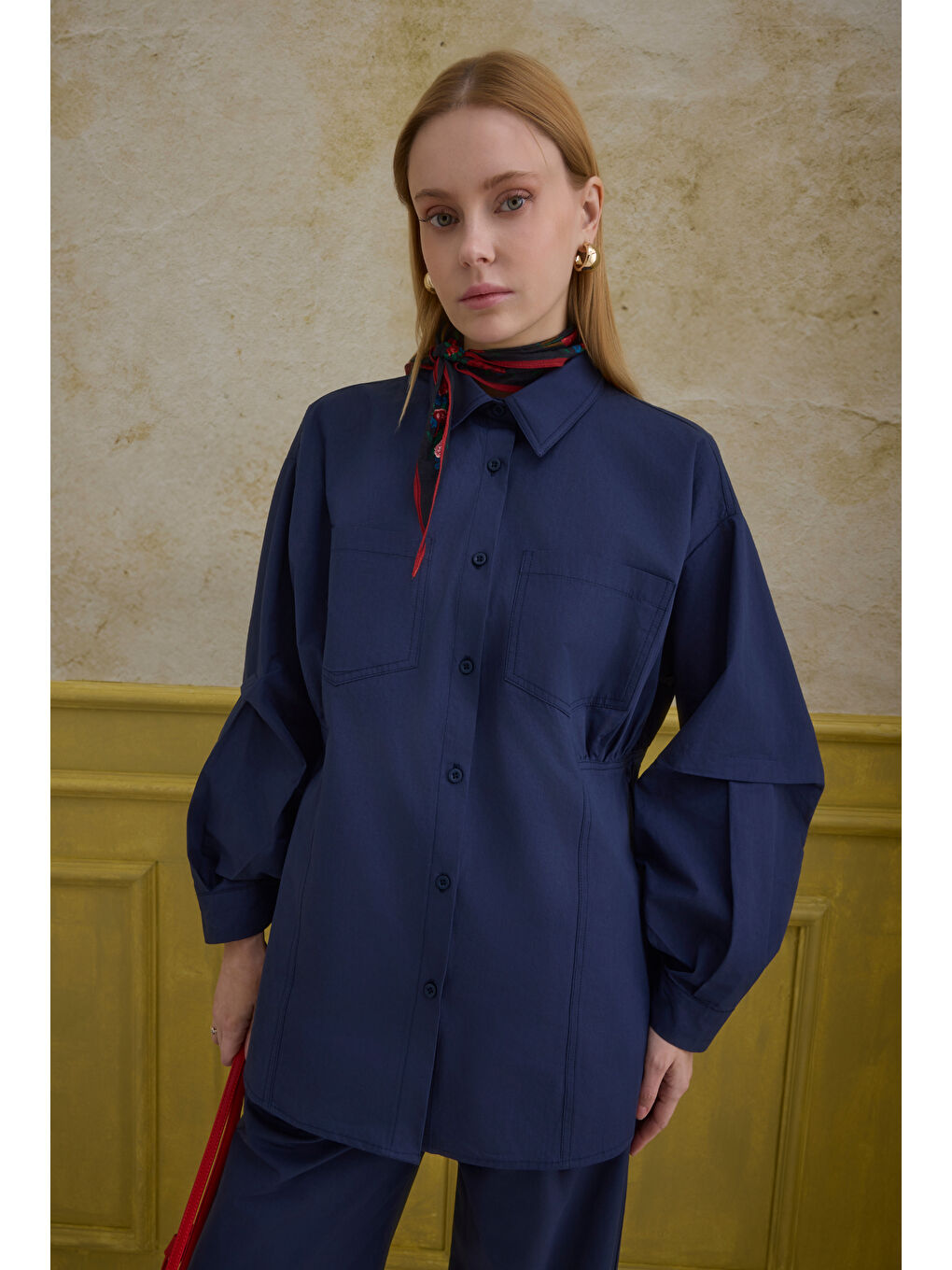 %100 Pamuk Kol Detaylı Gömlek Lacivert-1