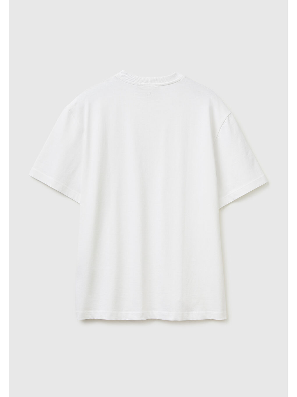 Erkek Beyaz  %100 Pamuk Cepli Arkası Logo Nakışlı Bisiklet Yaka T-Shirt-1